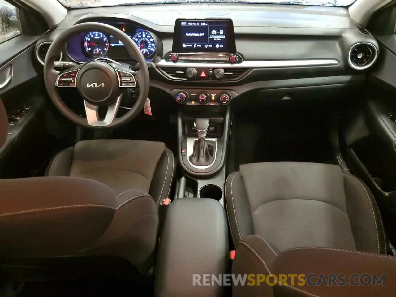 8 fotografías del automóvil dañado 3KPF24AD8PE526858 KIA FORTE 2023