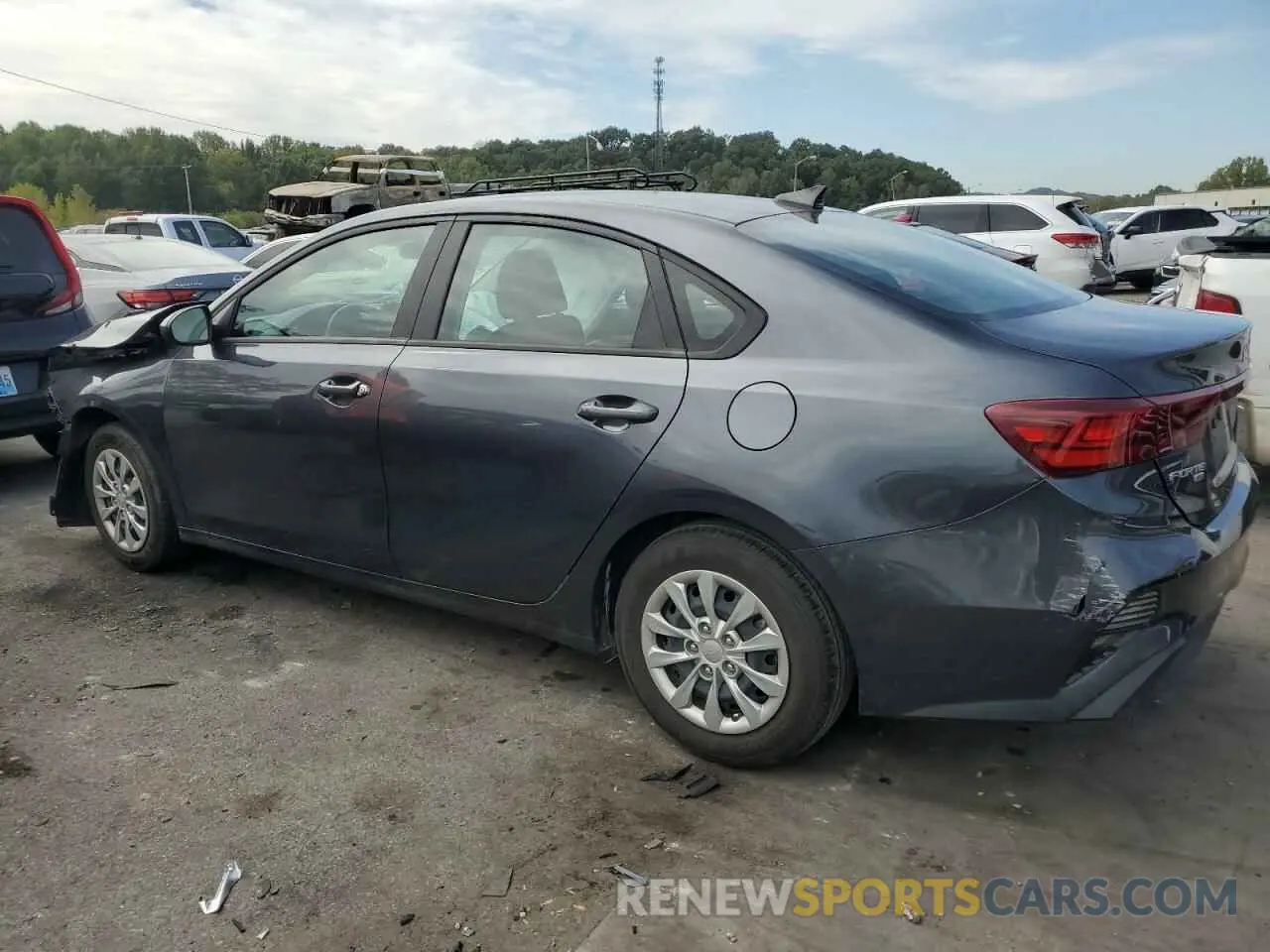 2 fotografías del automóvil dañado 3KPF24AD8PE550349 KIA FORTE 2023