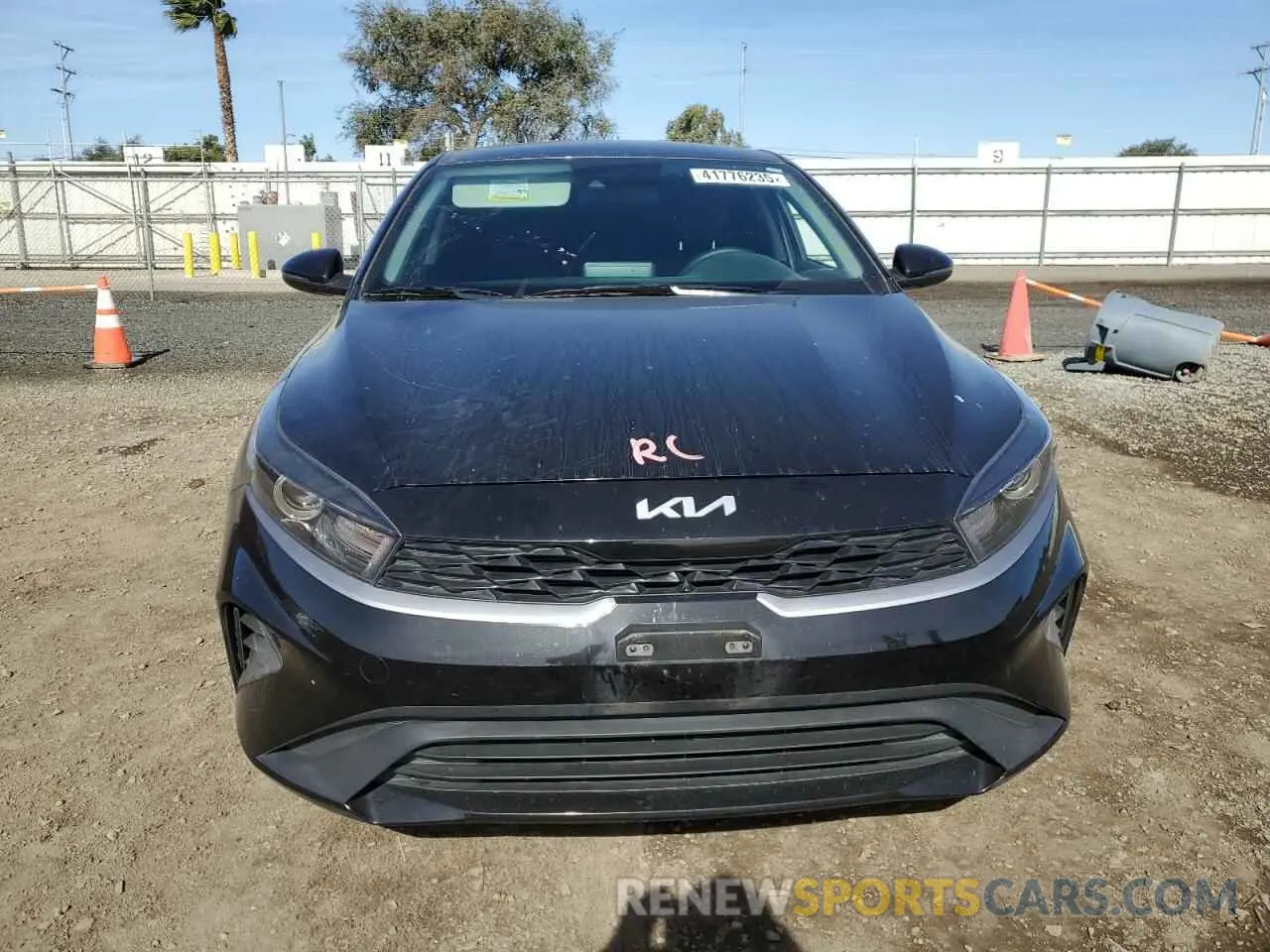 5 fotografías del automóvil dañado 3KPF24AD8PE556393 KIA FORTE 2023