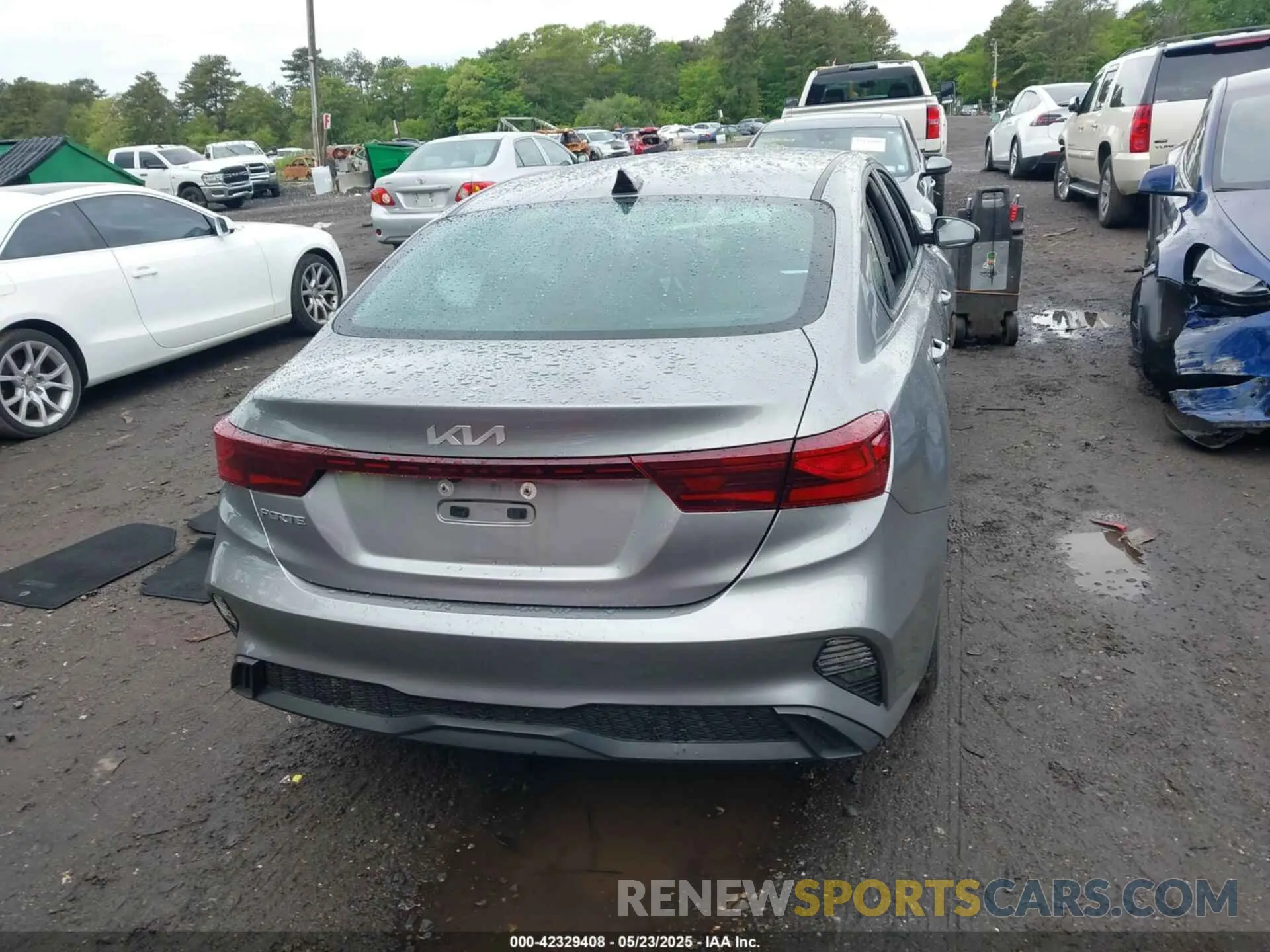 16 fotografías del automóvil dañado 3KPF24AD8PE558676 KIA FORTE 2023