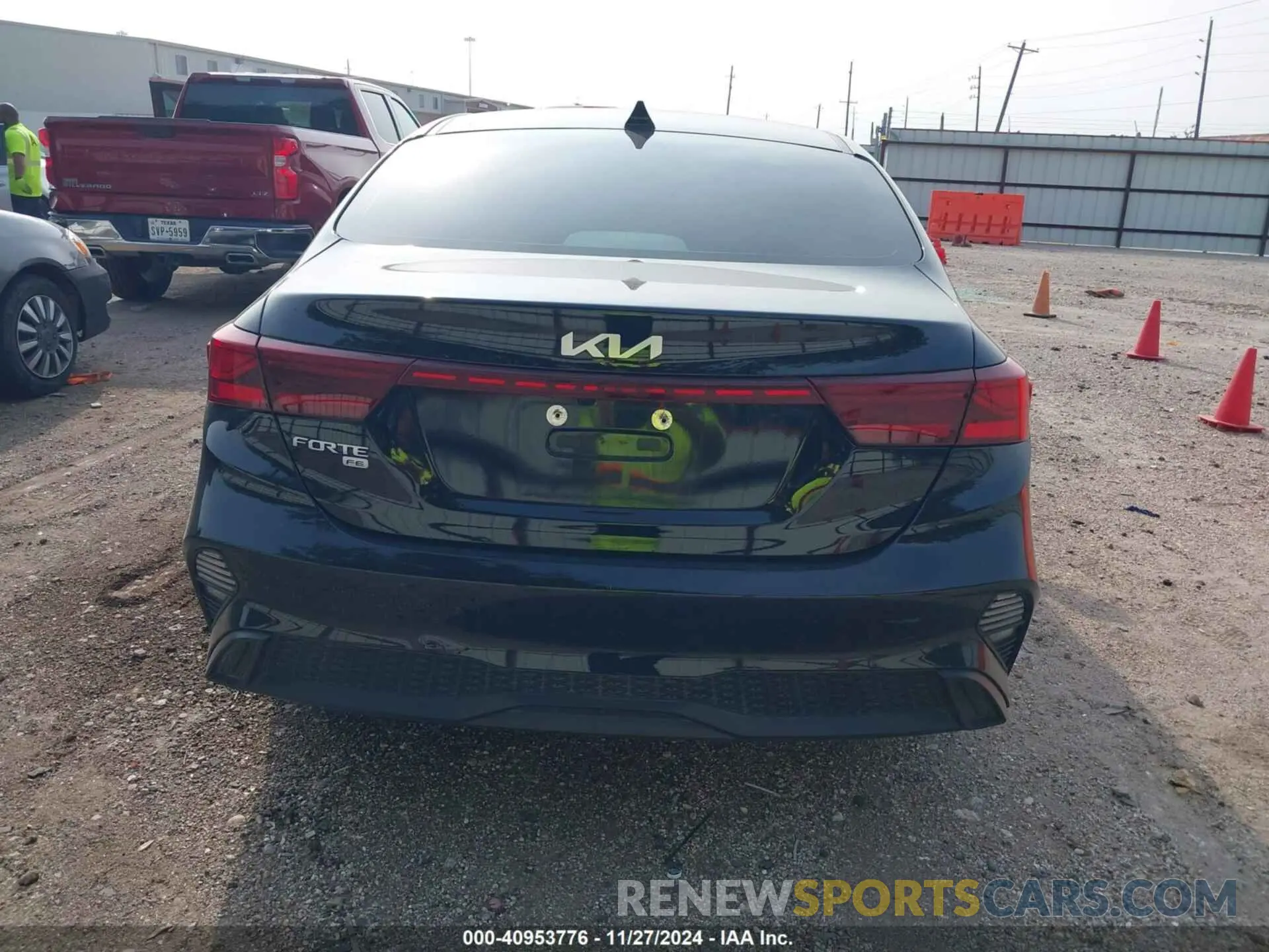16 fotografías del automóvil dañado 3KPF24AD8PE589149 KIA FORTE 2023
