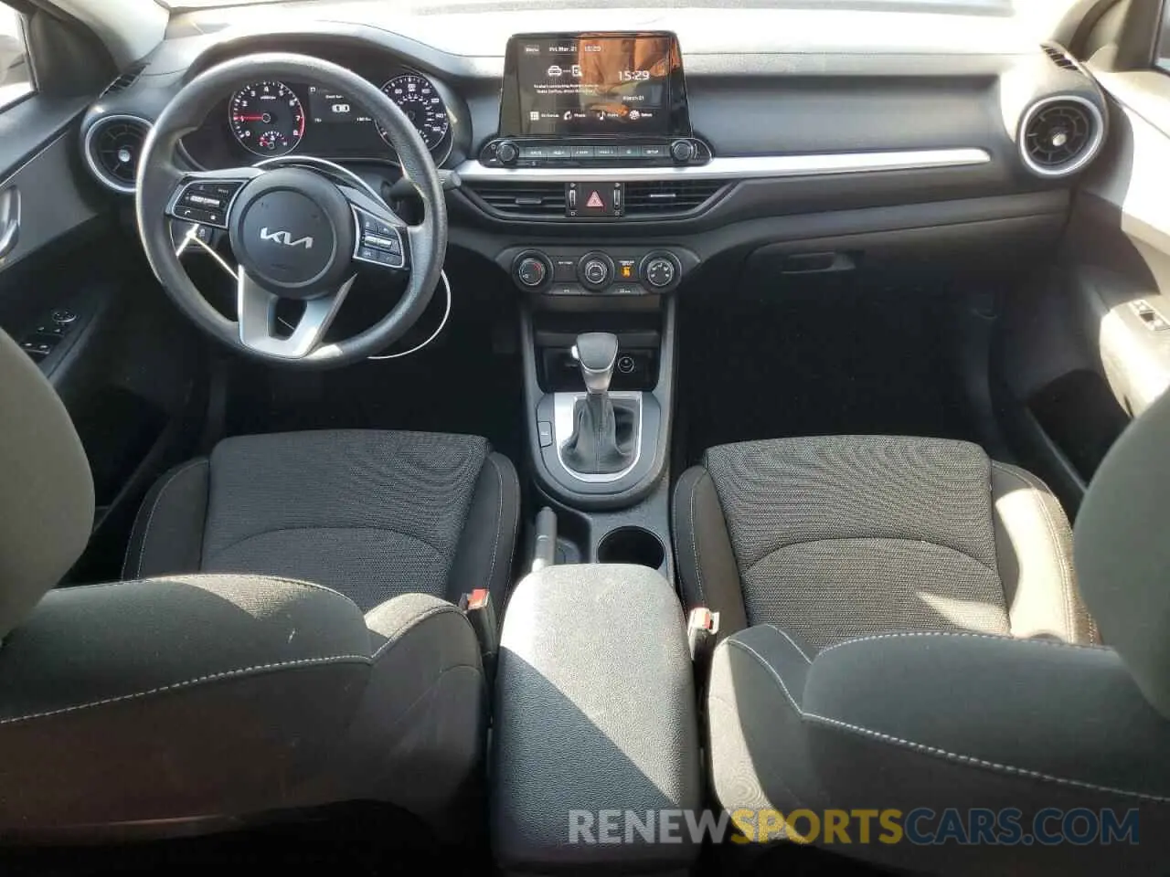 8 fotografías del automóvil dañado 3KPF24AD8PE609318 KIA FORTE 2023