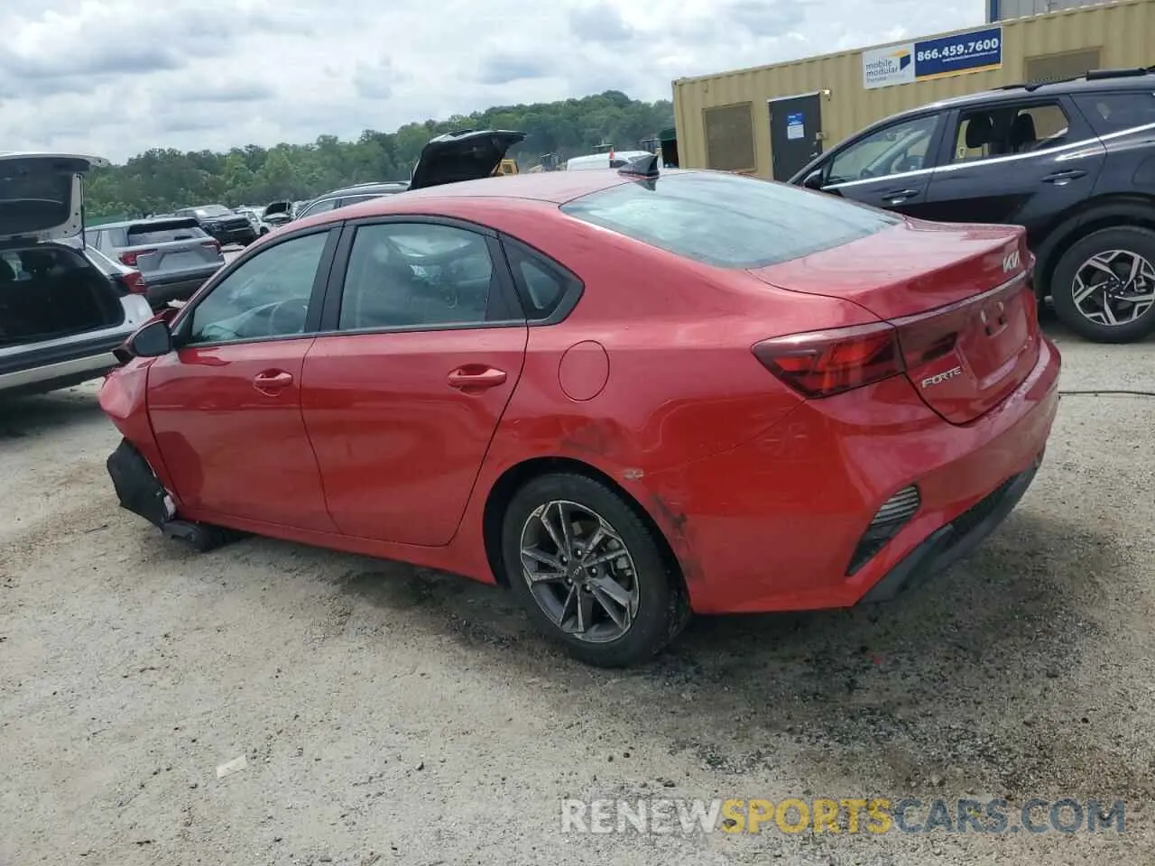 2 fotografías del automóvil dañado 3KPF24AD8PE627155 KIA FORTE 2023