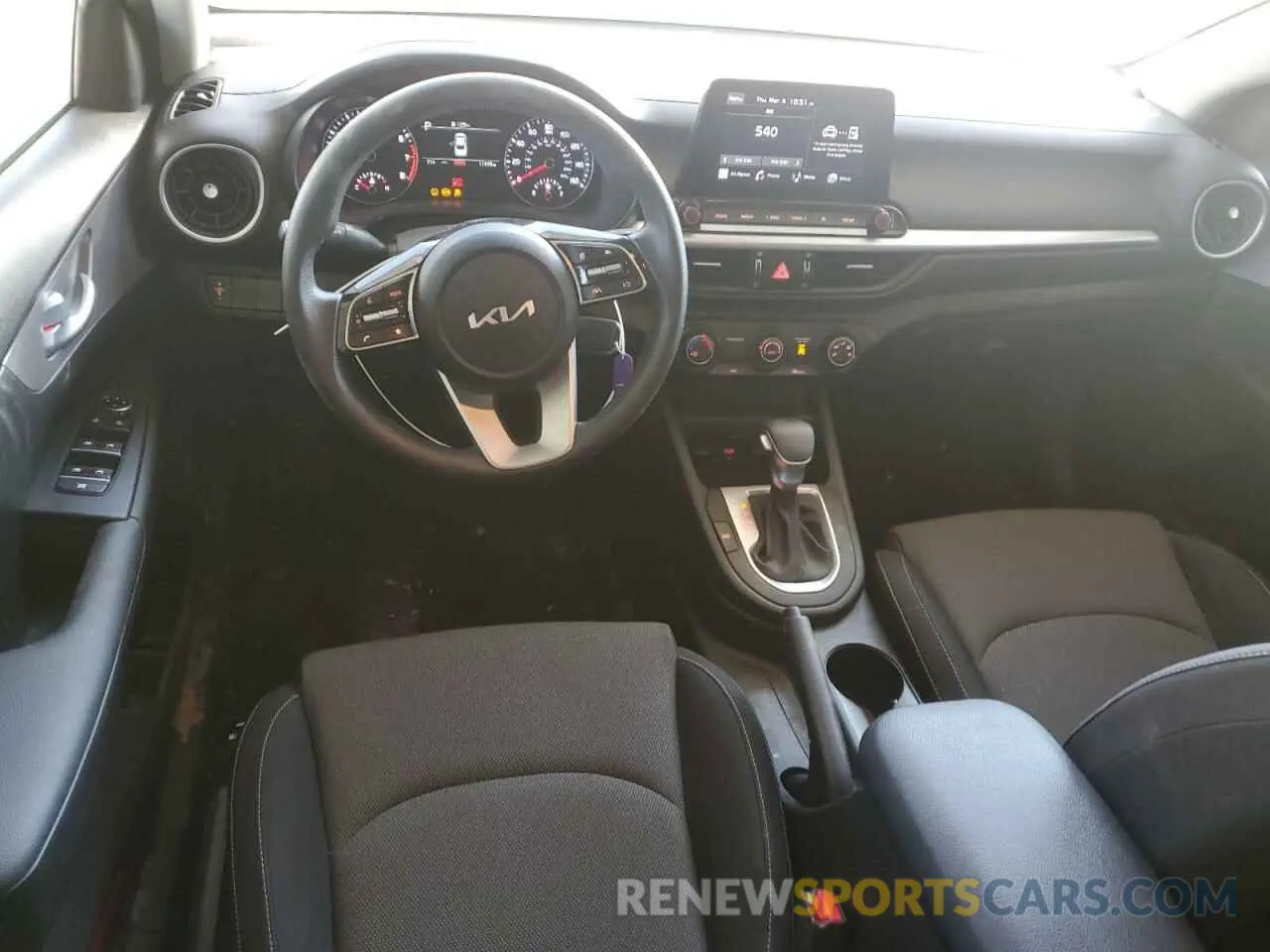 8 fotografías del automóvil dañado 3KPF24AD8PE656543 KIA FORTE 2023