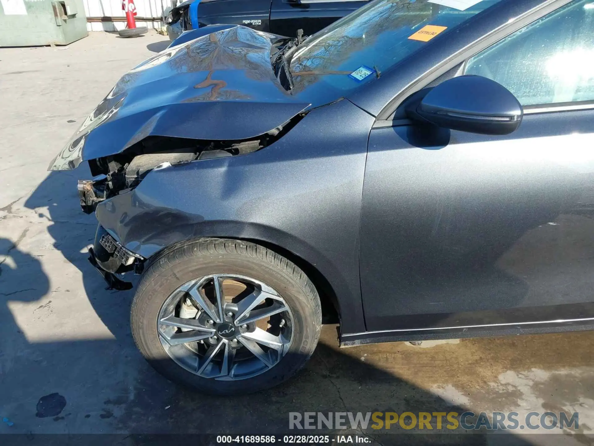 18 fotografías del automóvil dañado 3KPF24AD8PE679854 KIA FORTE 2023