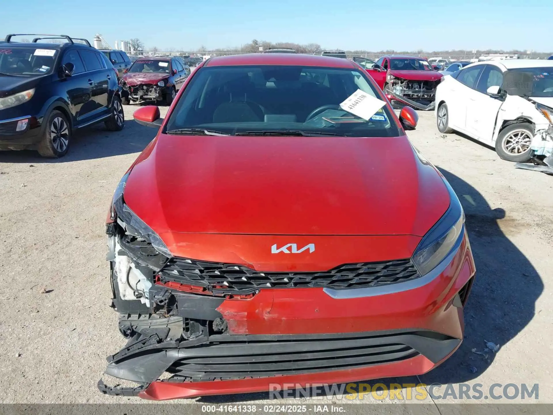 12 fotografías del automóvil dañado 3KPF24AD8PE680891 KIA FORTE 2023