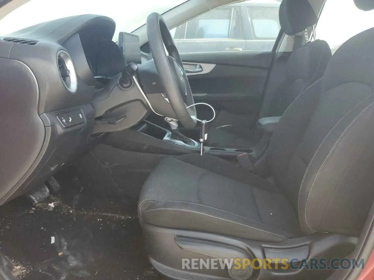 7 fotografías del automóvil dañado 3KPF24AD8PE681877 KIA FORTE 2023