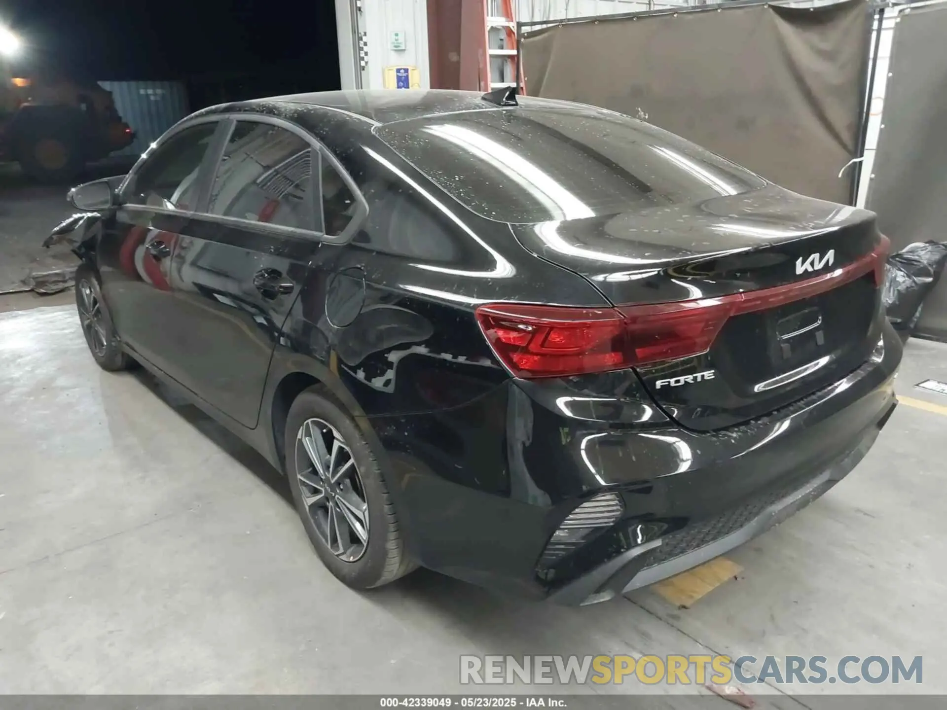 3 fotografías del automóvil dañado 3KPF24AD8PE682060 KIA FORTE 2023