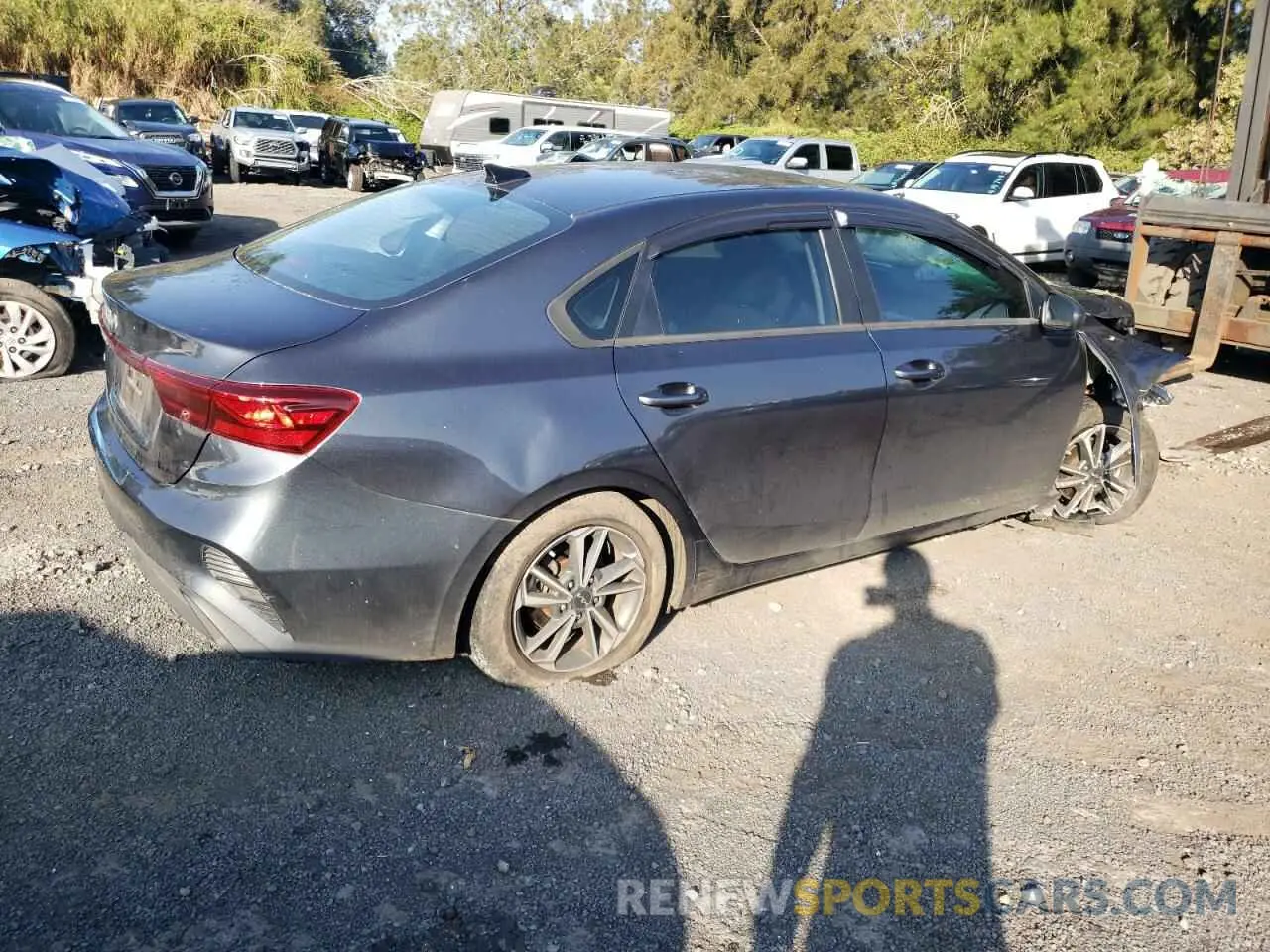 3 fotografías del automóvil dañado 3KPF24AD9PE536329 KIA FORTE 2023
