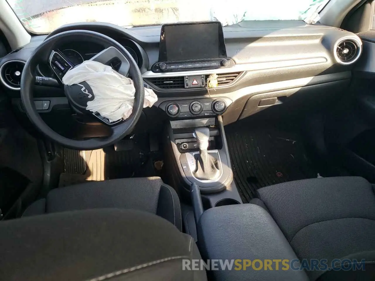 8 fotografías del automóvil dañado 3KPF24AD9PE536329 KIA FORTE 2023
