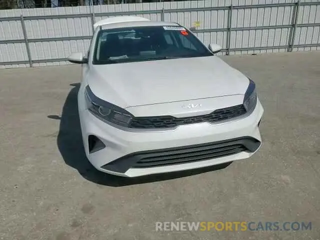 11 fotografías del automóvil dañado 3KPF24AD9PE545192 KIA FORTE 2023