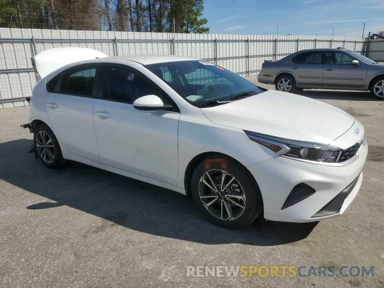 4 fotografías del automóvil dañado 3KPF24AD9PE545192 KIA FORTE 2023