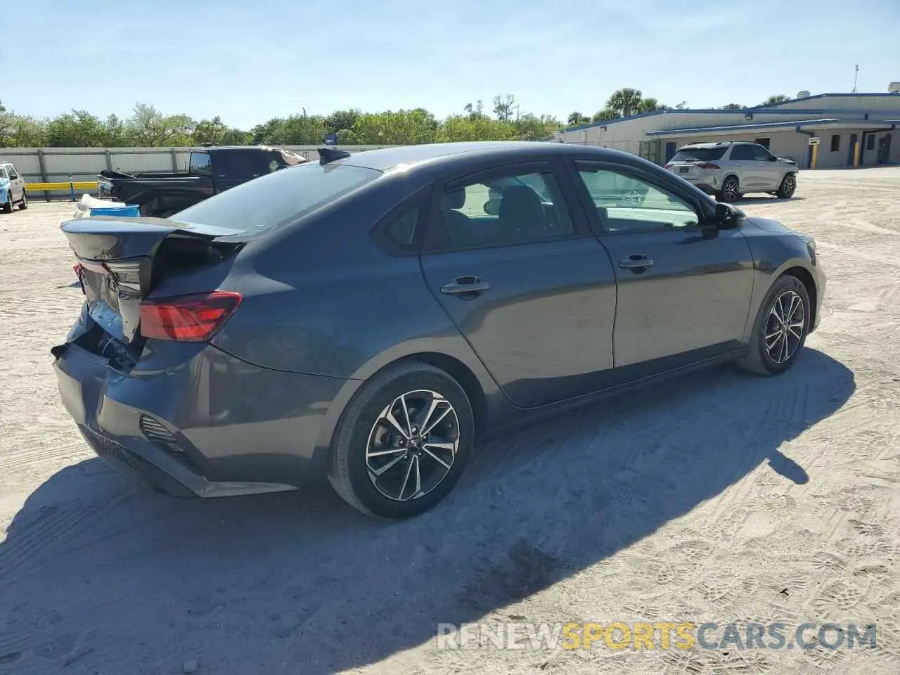 3 fotografías del automóvil dañado 3KPF24AD9PE554393 KIA FORTE 2023