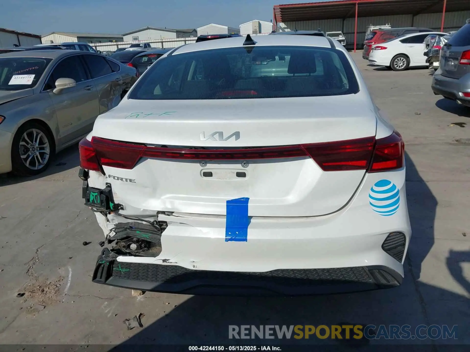 17 fotografías del automóvil dañado 3KPF24AD9PE559996 KIA FORTE 2023