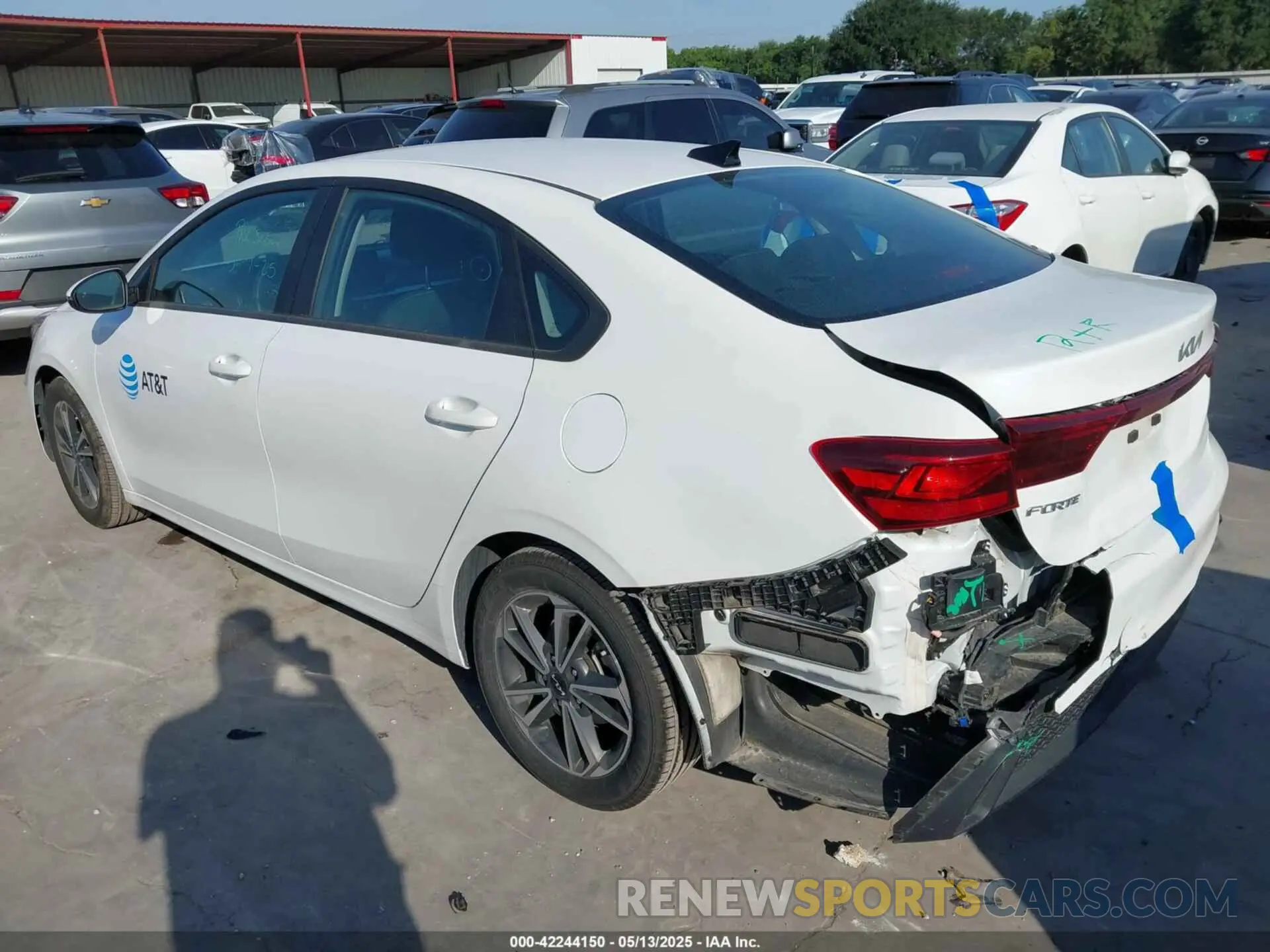 3 fotografías del automóvil dañado 3KPF24AD9PE559996 KIA FORTE 2023