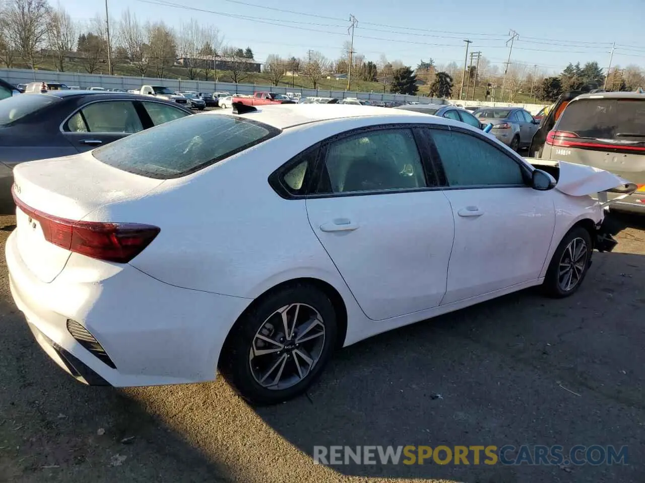 3 fotografías del automóvil dañado 3KPF24AD9PE579245 KIA FORTE 2023