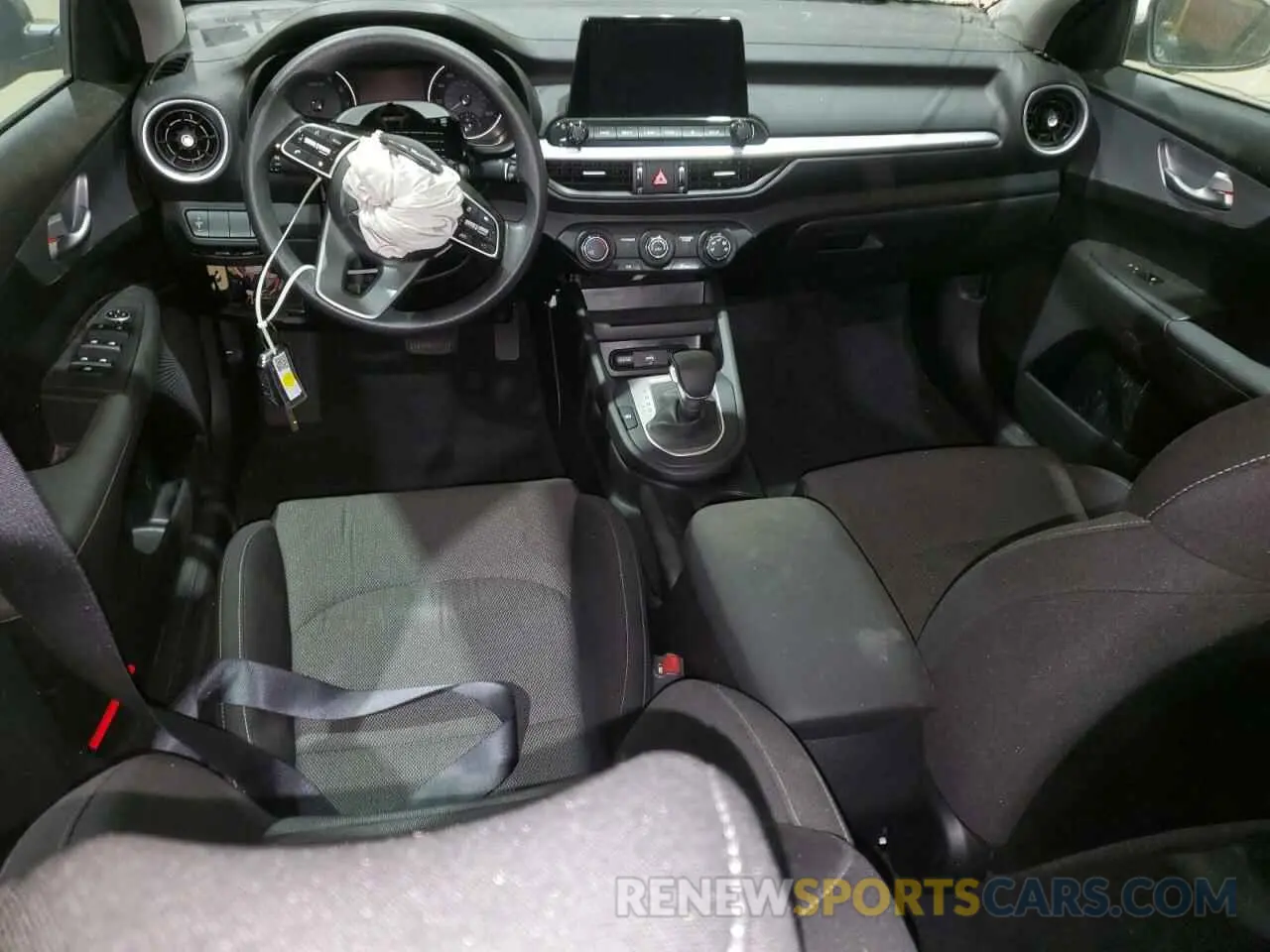 8 fotografías del automóvil dañado 3KPF24AD9PE586759 KIA FORTE 2023