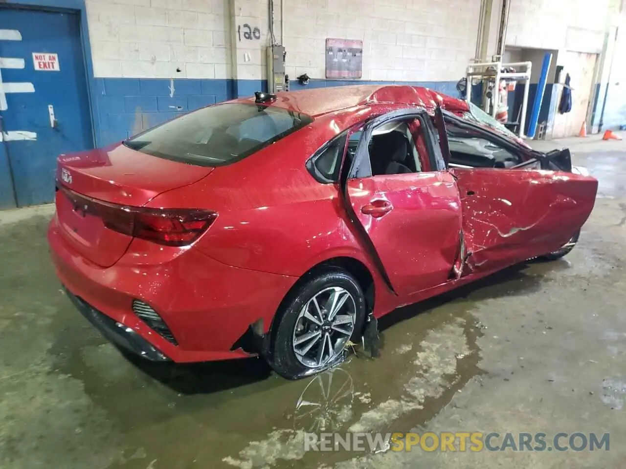 3 fotografías del automóvil dañado 3KPF24AD9PE597728 KIA FORTE 2023