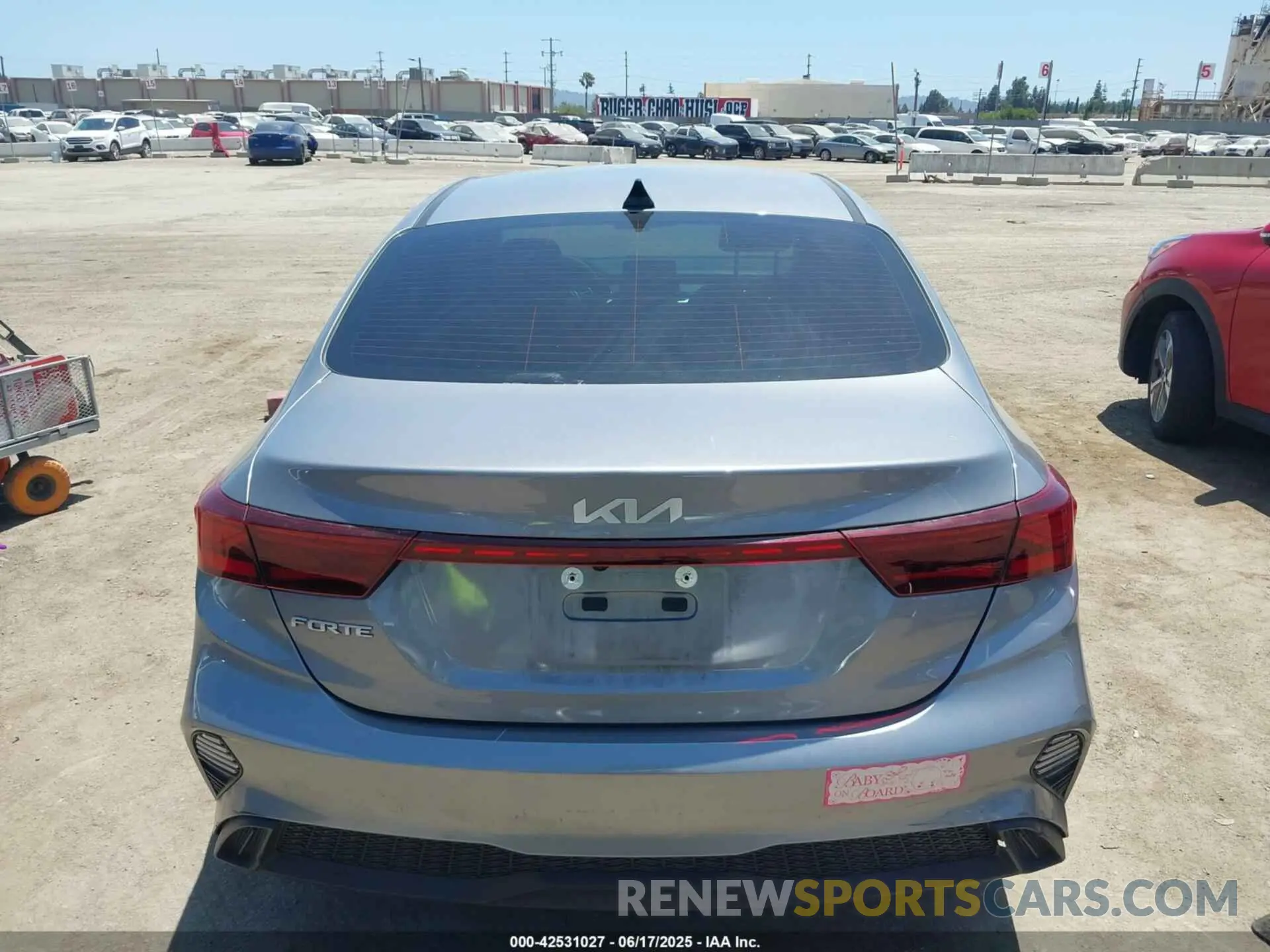 16 fotografías del automóvil dañado 3KPF24AD9PE606962 KIA FORTE 2023