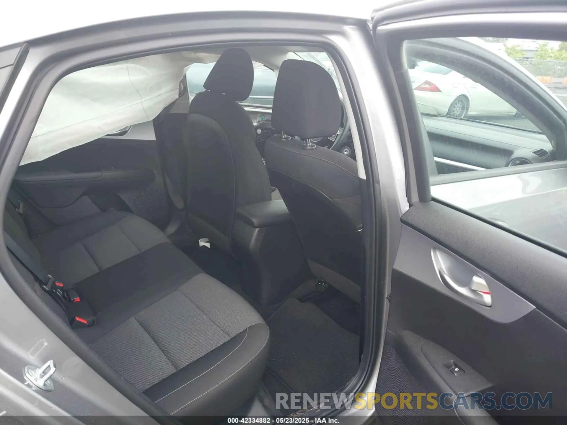 8 fotografías del automóvil dañado 3KPF24AD9PE641663 KIA FORTE 2023