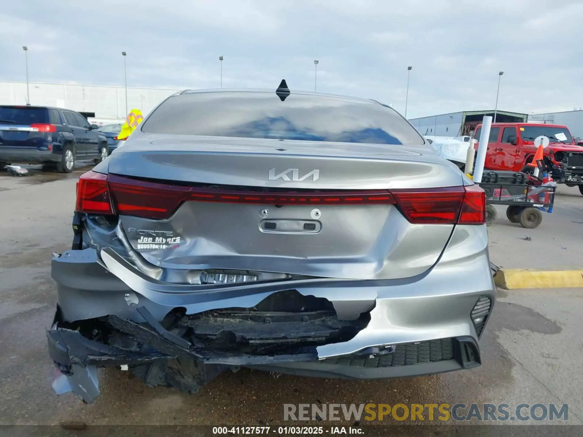 15 fotografías del automóvil dañado 3KPF24AD9PE669012 KIA FORTE 2023