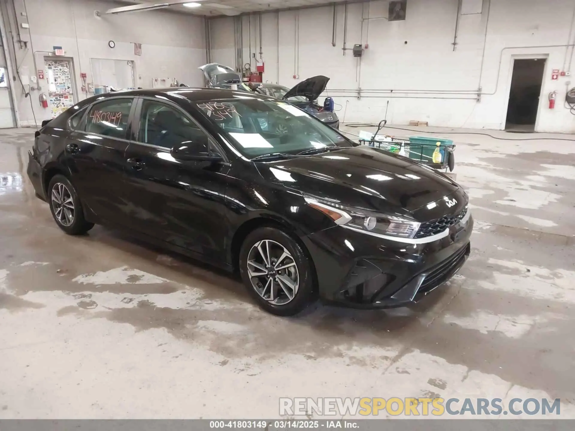 1 fotografías del automóvil dañado 3KPF24AD9PE692225 KIA FORTE 2023