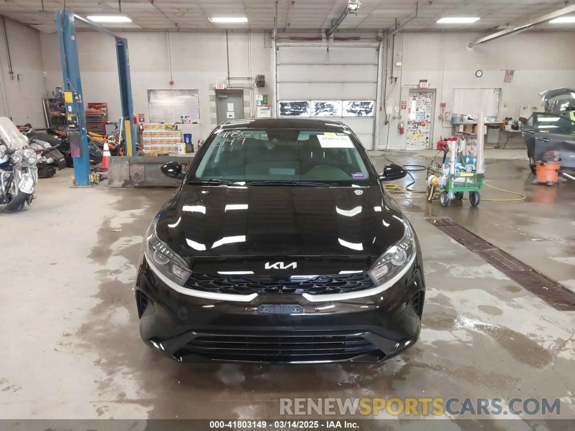 12 fotografías del automóvil dañado 3KPF24AD9PE692225 KIA FORTE 2023