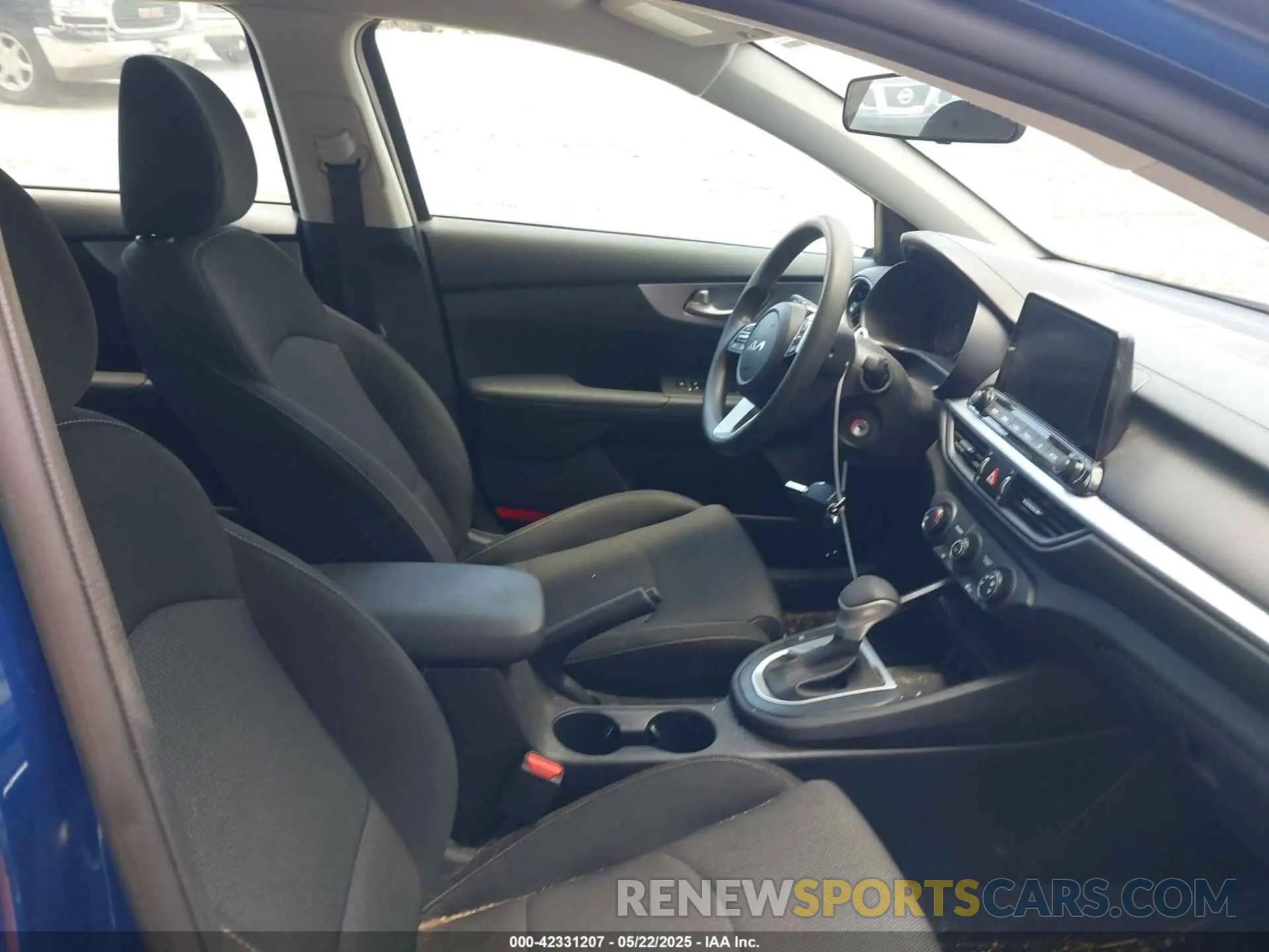 5 fotografías del automóvil dañado 3KPF24ADXPE510855 KIA FORTE 2023