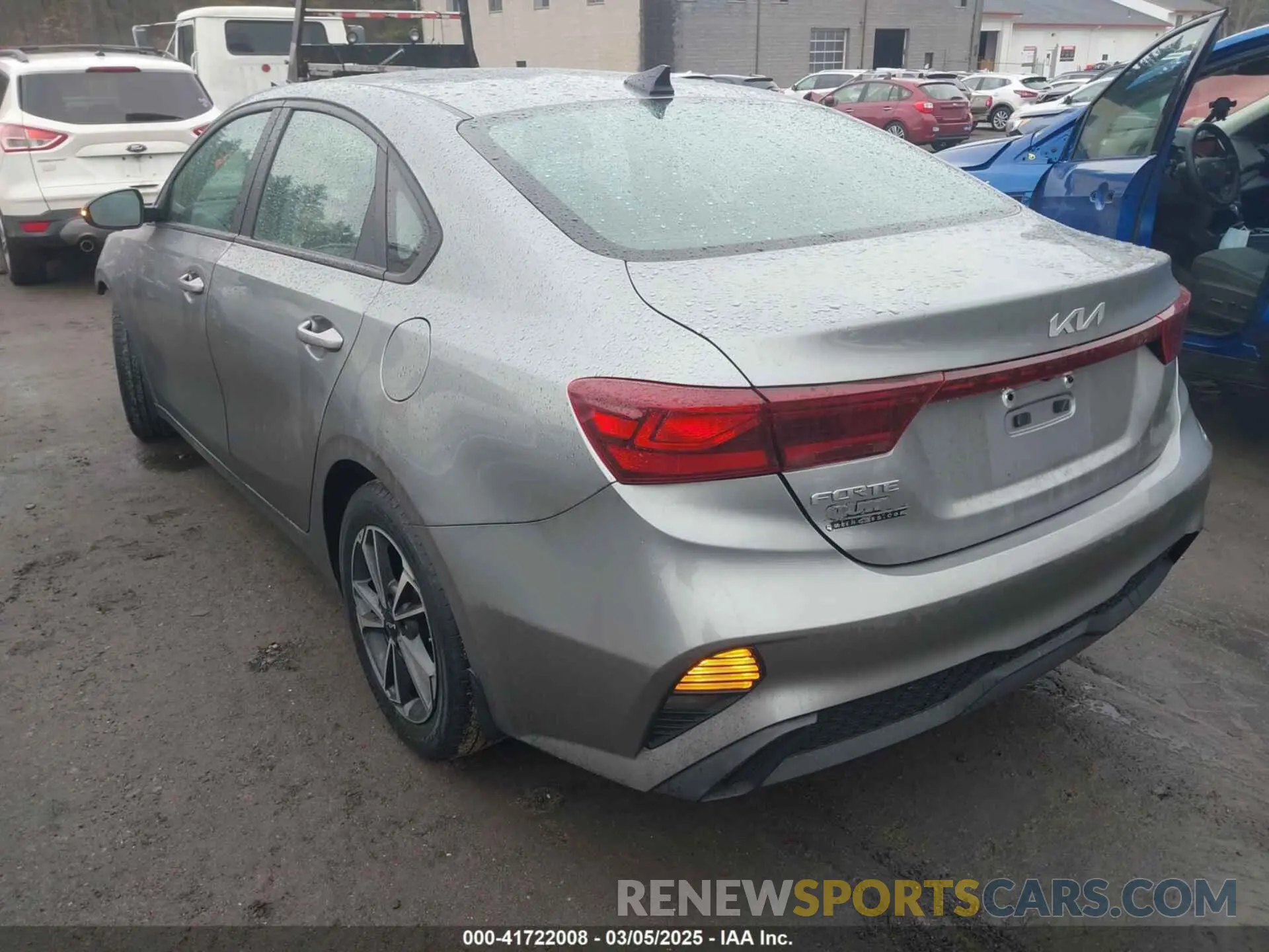 3 fotografías del automóvil dañado 3KPF24ADXPE544309 KIA FORTE 2023