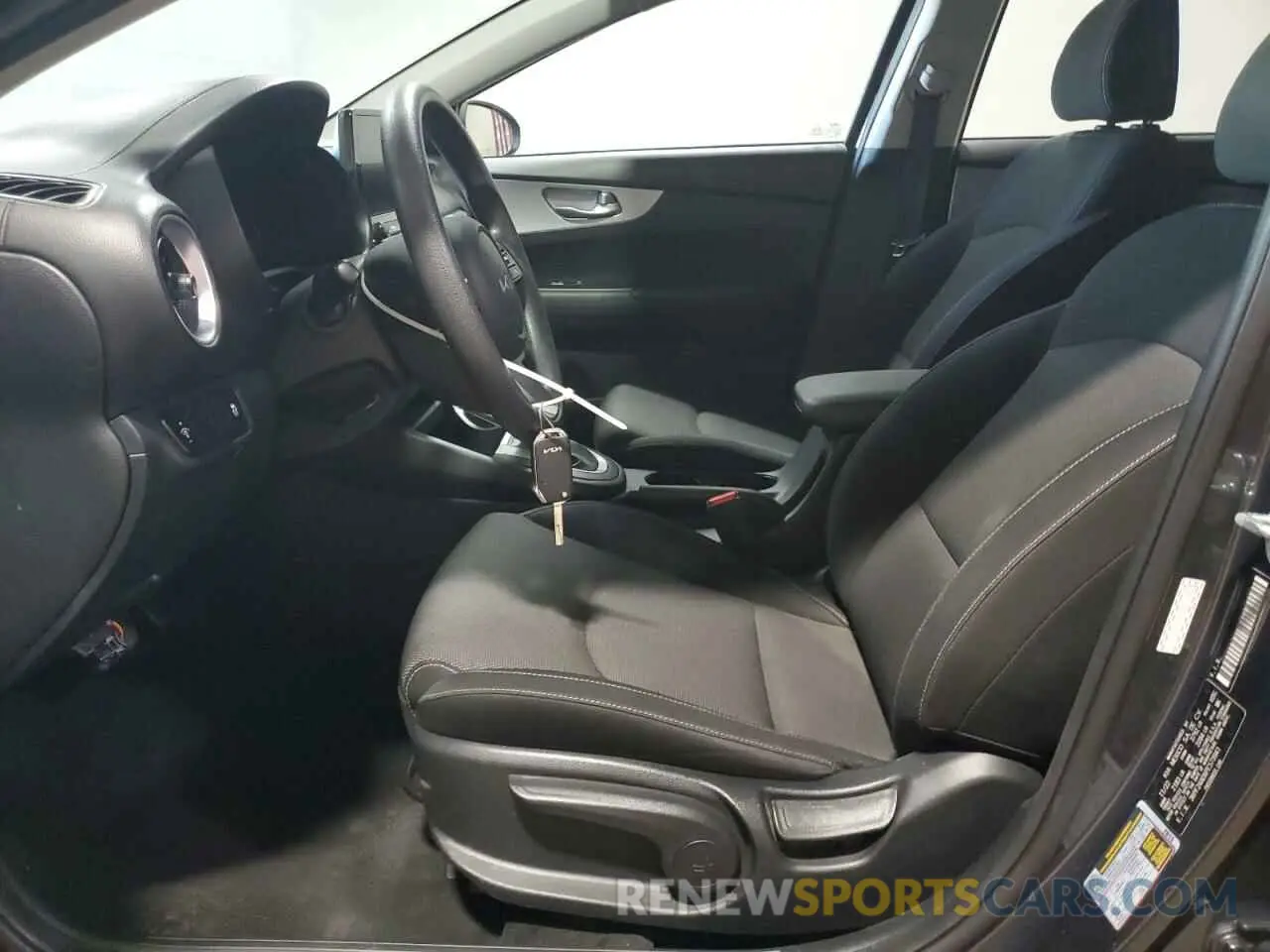 7 fotografías del automóvil dañado 3KPF24ADXPE573941 KIA FORTE 2023
