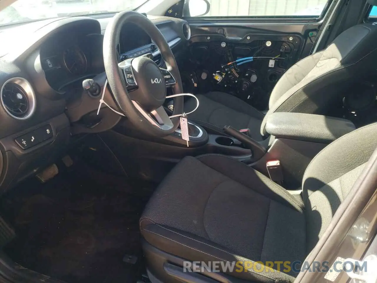 7 fotografías del automóvil dañado 3KPF24ADXPE648945 KIA FORTE 2023