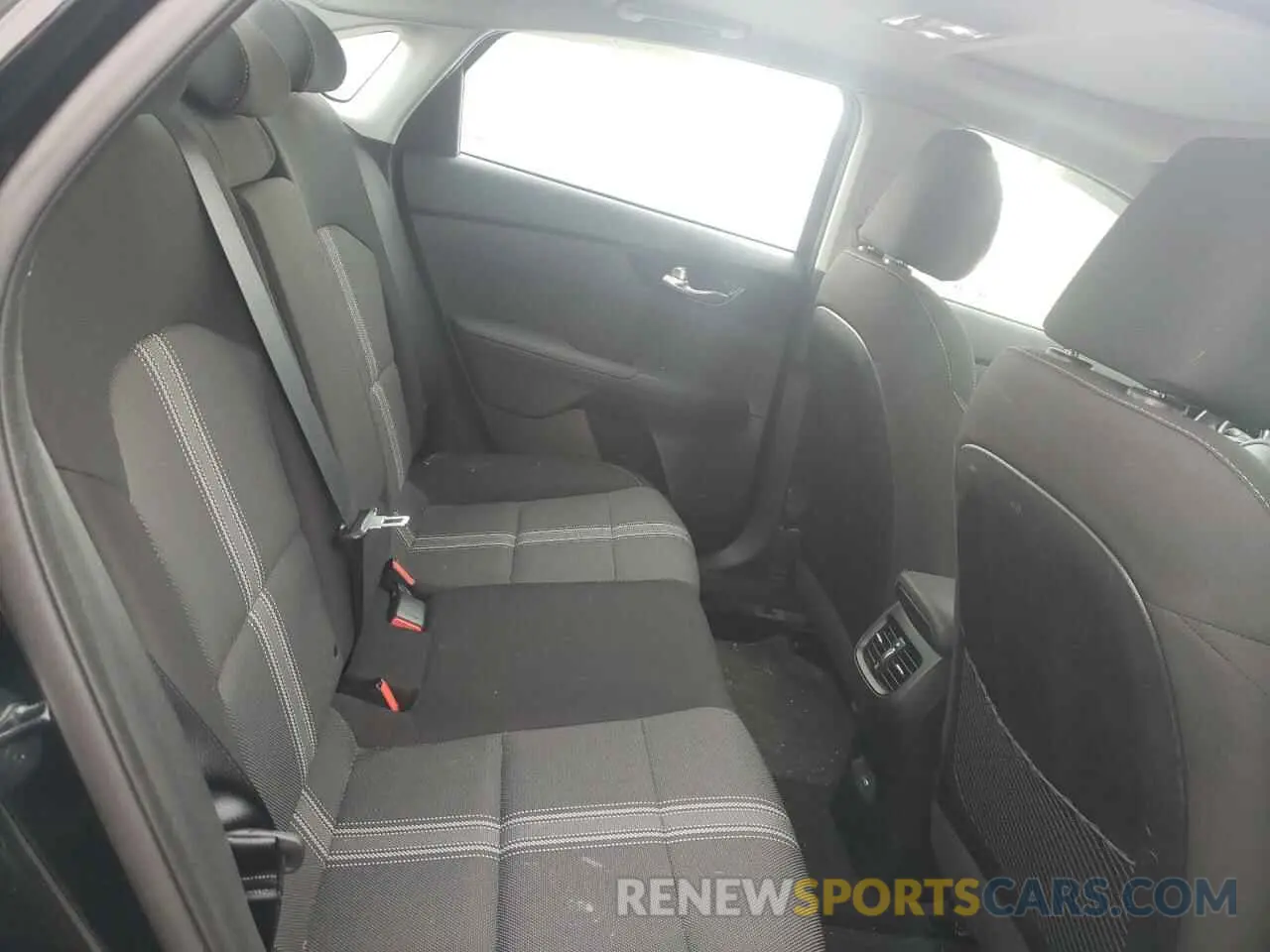 10 fotografías del automóvil dañado 3KPF34AD5PE627997 KIA FORTE 2023