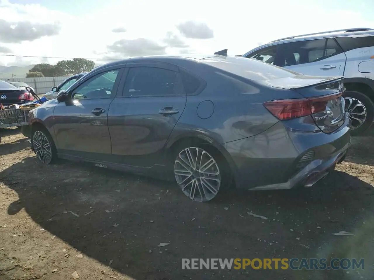 2 fotografías del automóvil dañado 3KPF44AC0PE620542 KIA FORTE 2023