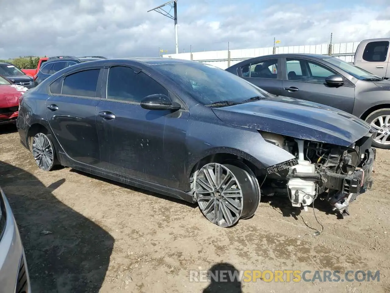 4 fotografías del automóvil dañado 3KPF44AC0PE620542 KIA FORTE 2023