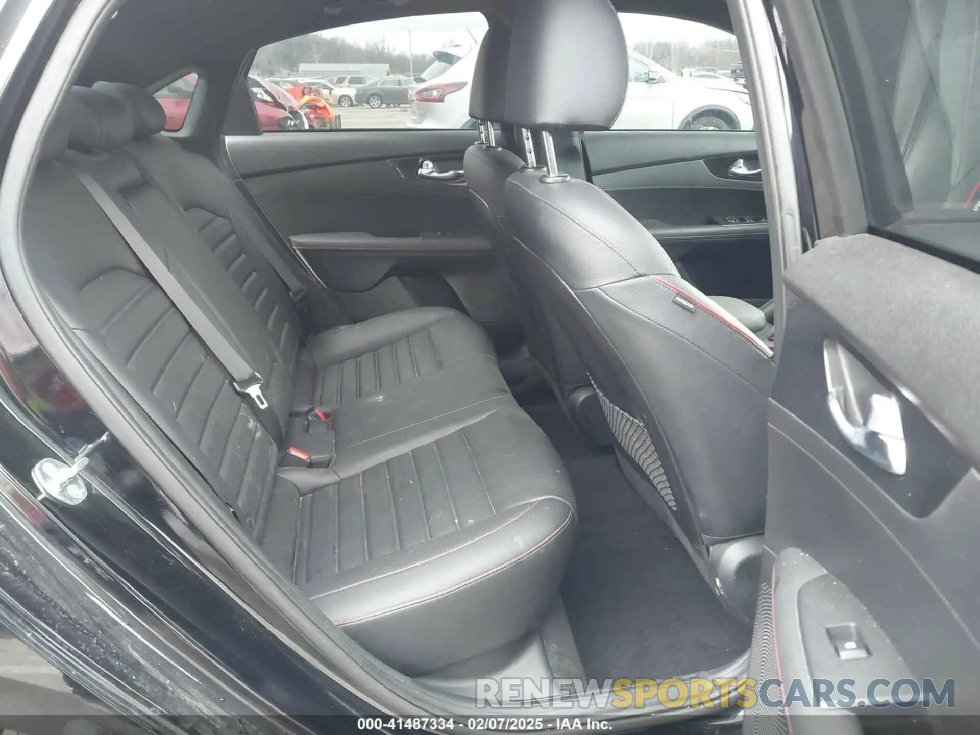8 fotografías del automóvil dañado 3KPF44AC1PE677400 KIA FORTE 2023