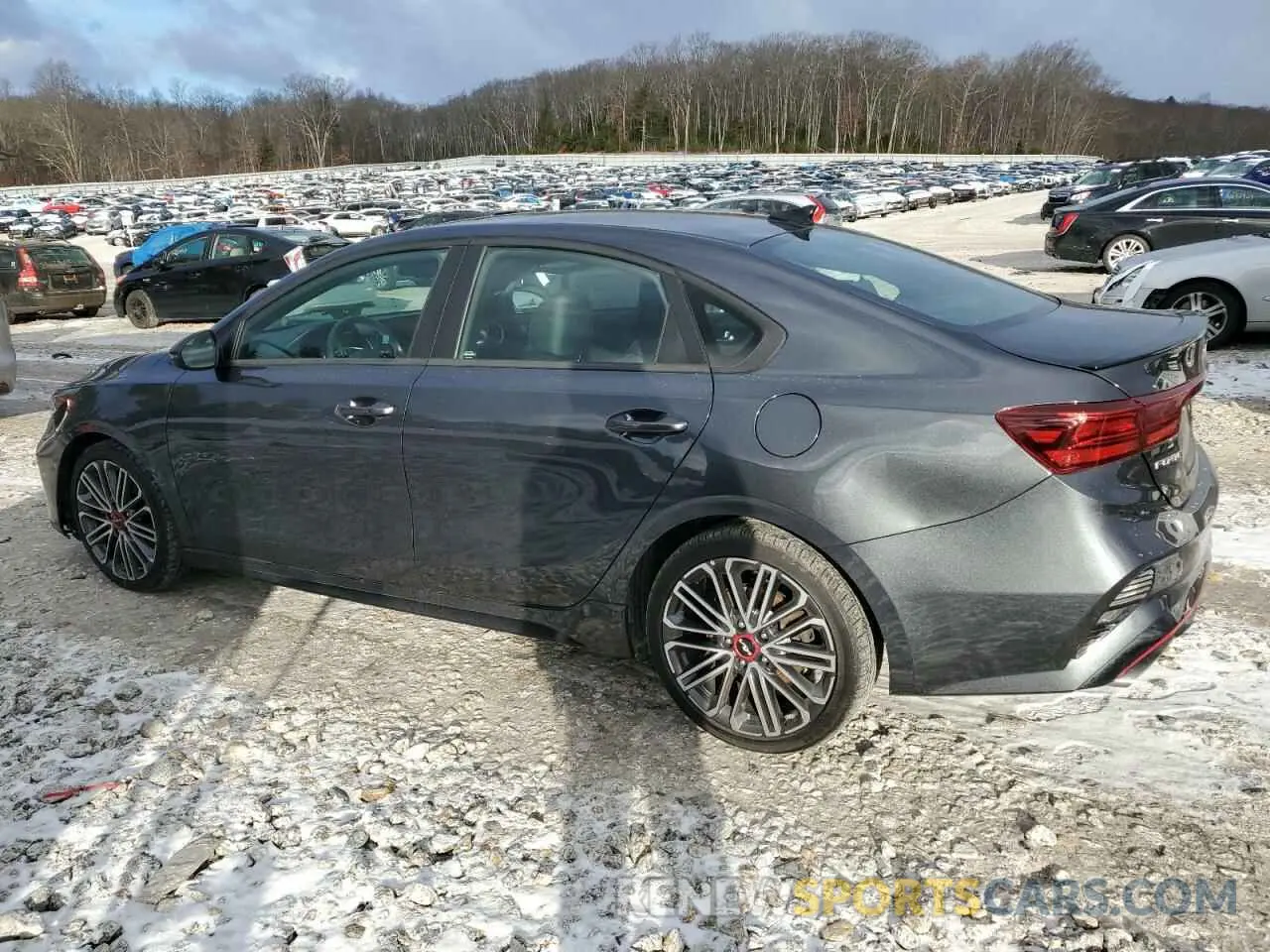 2 fotografías del automóvil dañado 3KPF44AC2PE510513 KIA FORTE 2023