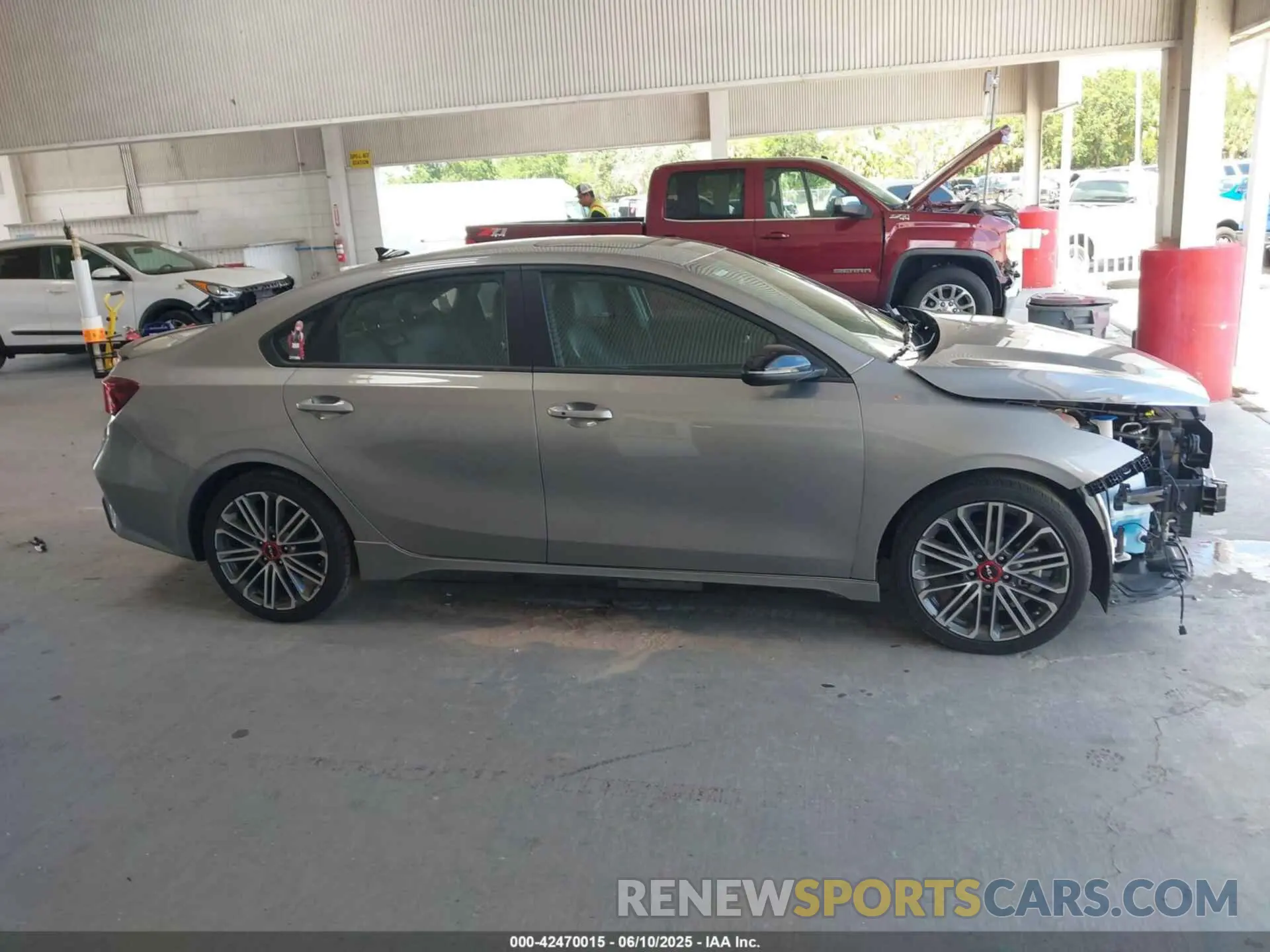 13 fotografías del automóvil dañado 3KPF44AC3PE590095 KIA FORTE 2023