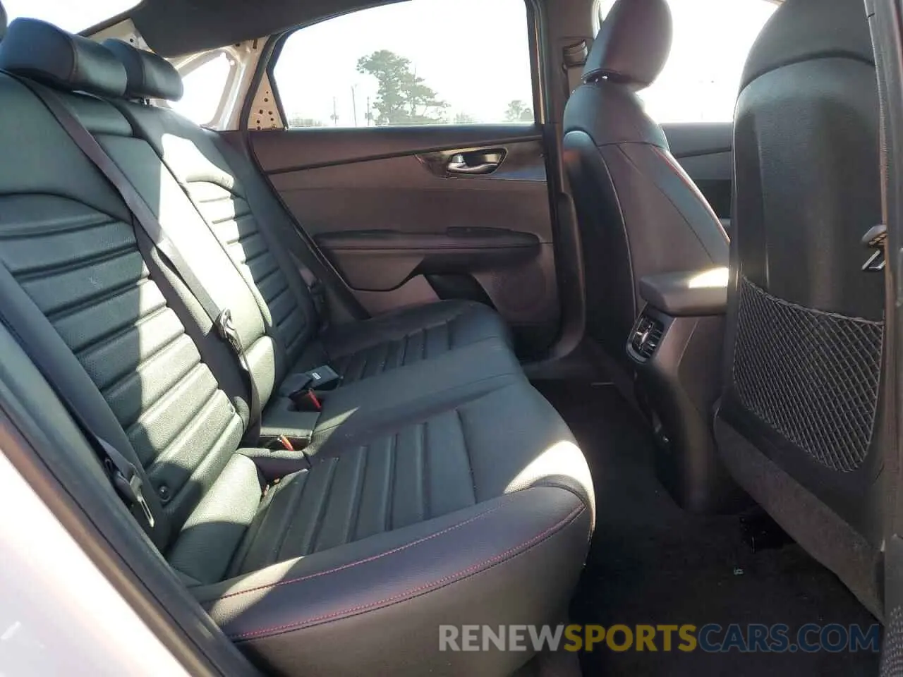10 fotografías del automóvil dañado 3KPF44AC4PE522792 KIA FORTE 2023