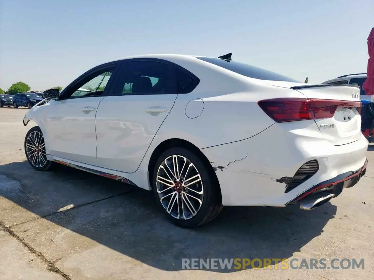 2 fotografías del automóvil dañado 3KPF44AC4PE575170 KIA FORTE 2023
