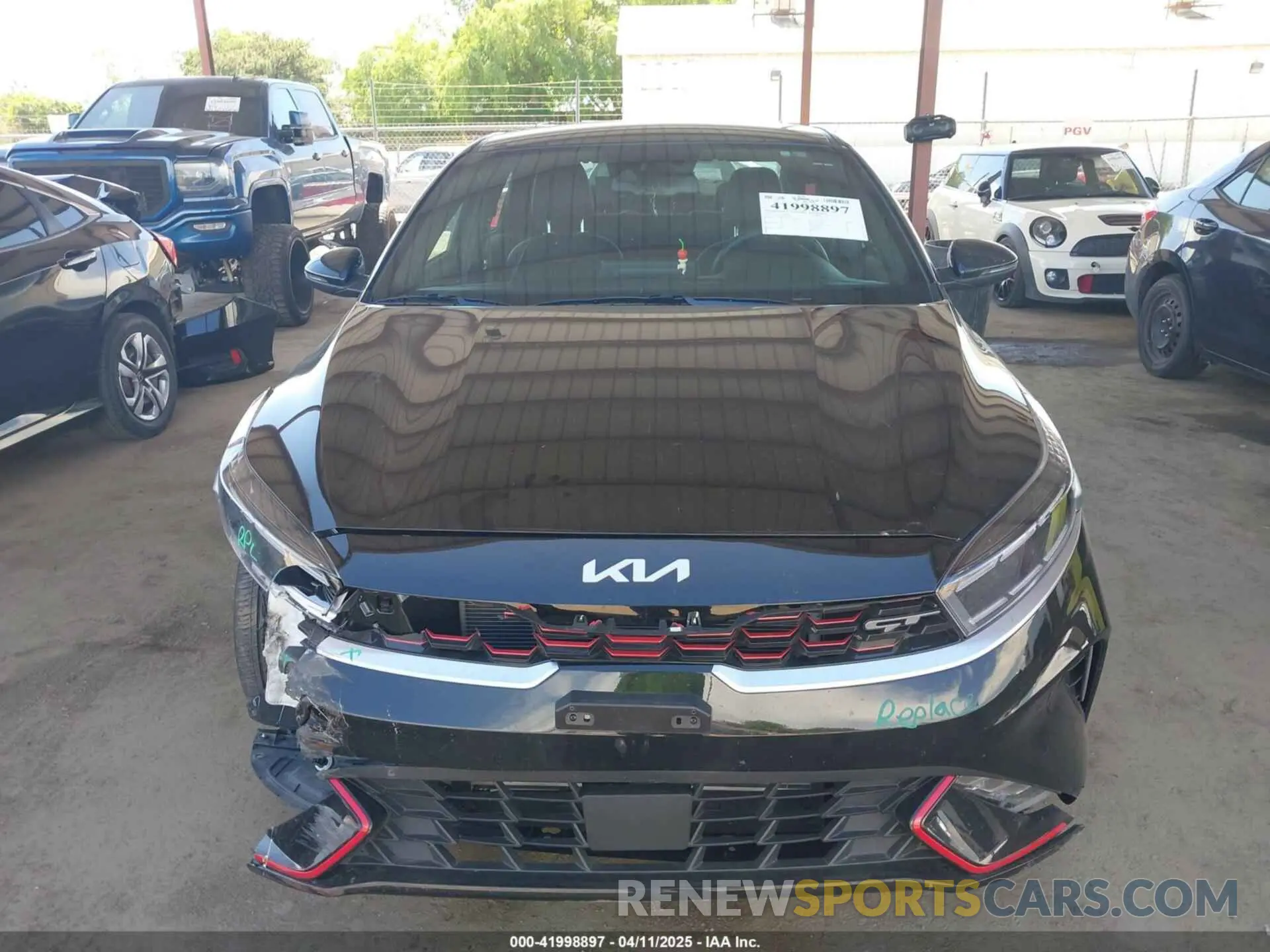 12 fotografías del automóvil dañado 3KPF44AC6PE621002 KIA FORTE 2023