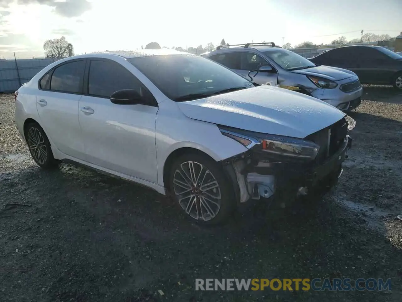 4 fotografías del automóvil dañado 3KPF44AC6PE638849 KIA FORTE 2023