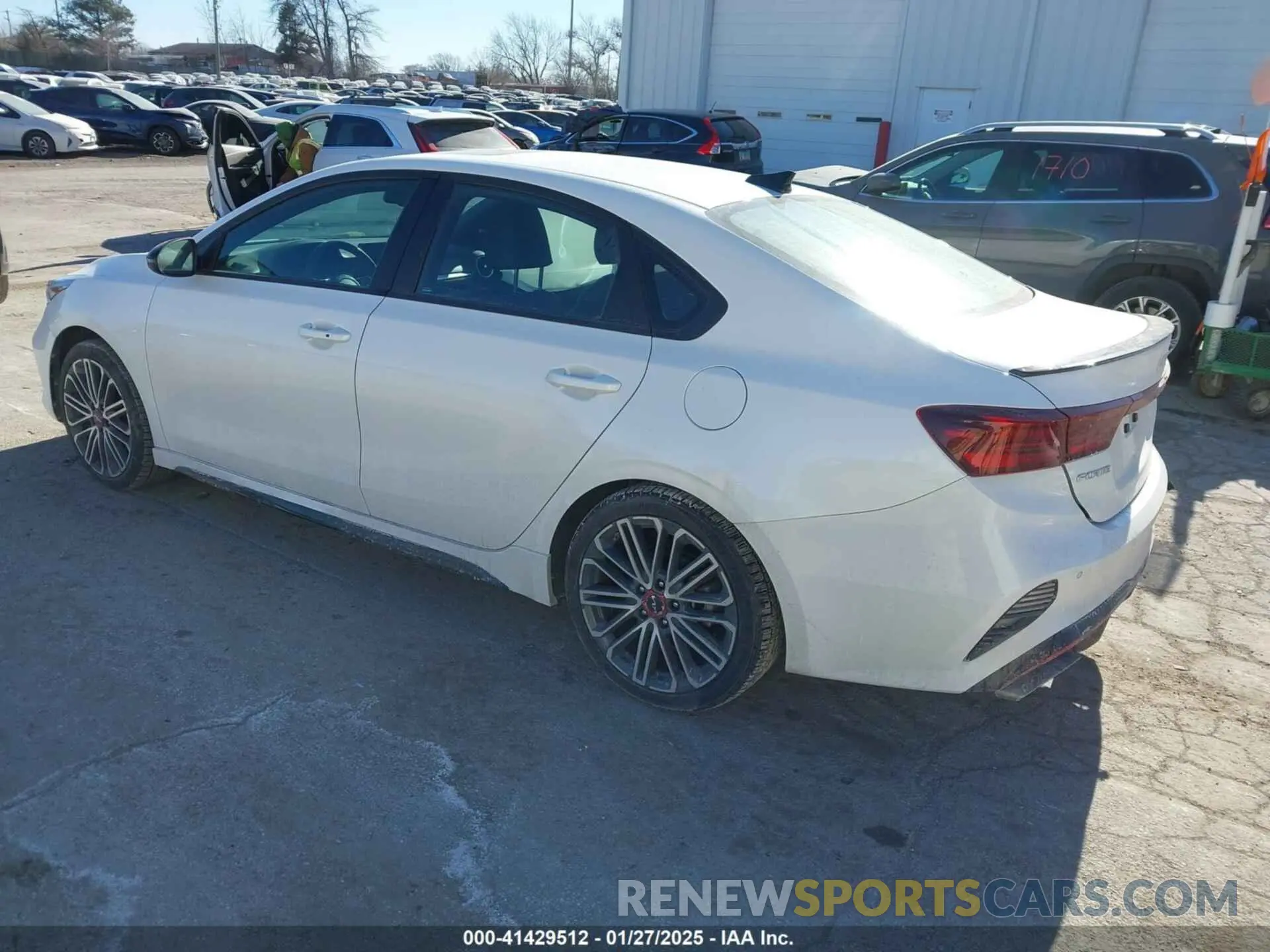 3 fotografías del automóvil dañado 3KPF44AC6PE680552 KIA FORTE 2023