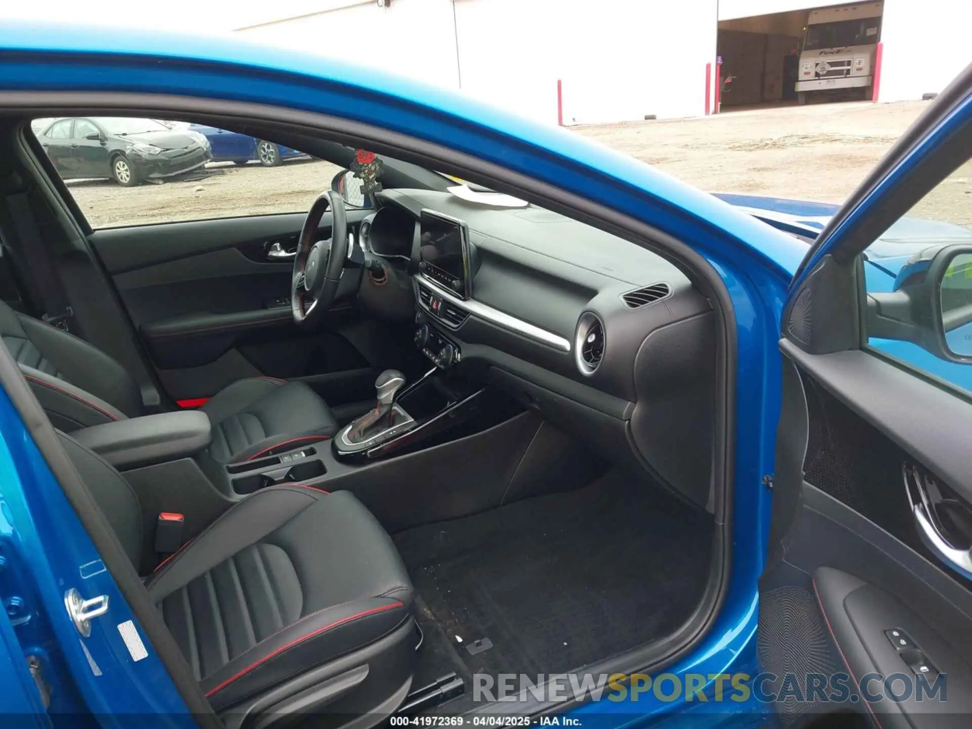 5 fotografías del automóvil dañado 3KPF44AC9PE565038 KIA FORTE 2023