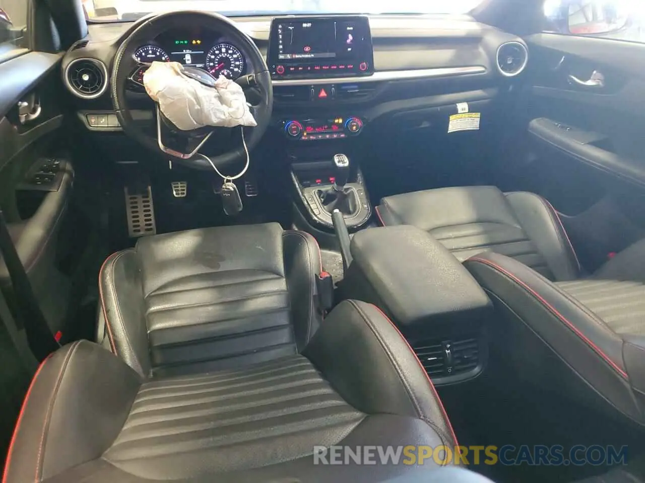 8 fotografías del automóvil dañado 3KPF44ACXPE505575 KIA FORTE 2023