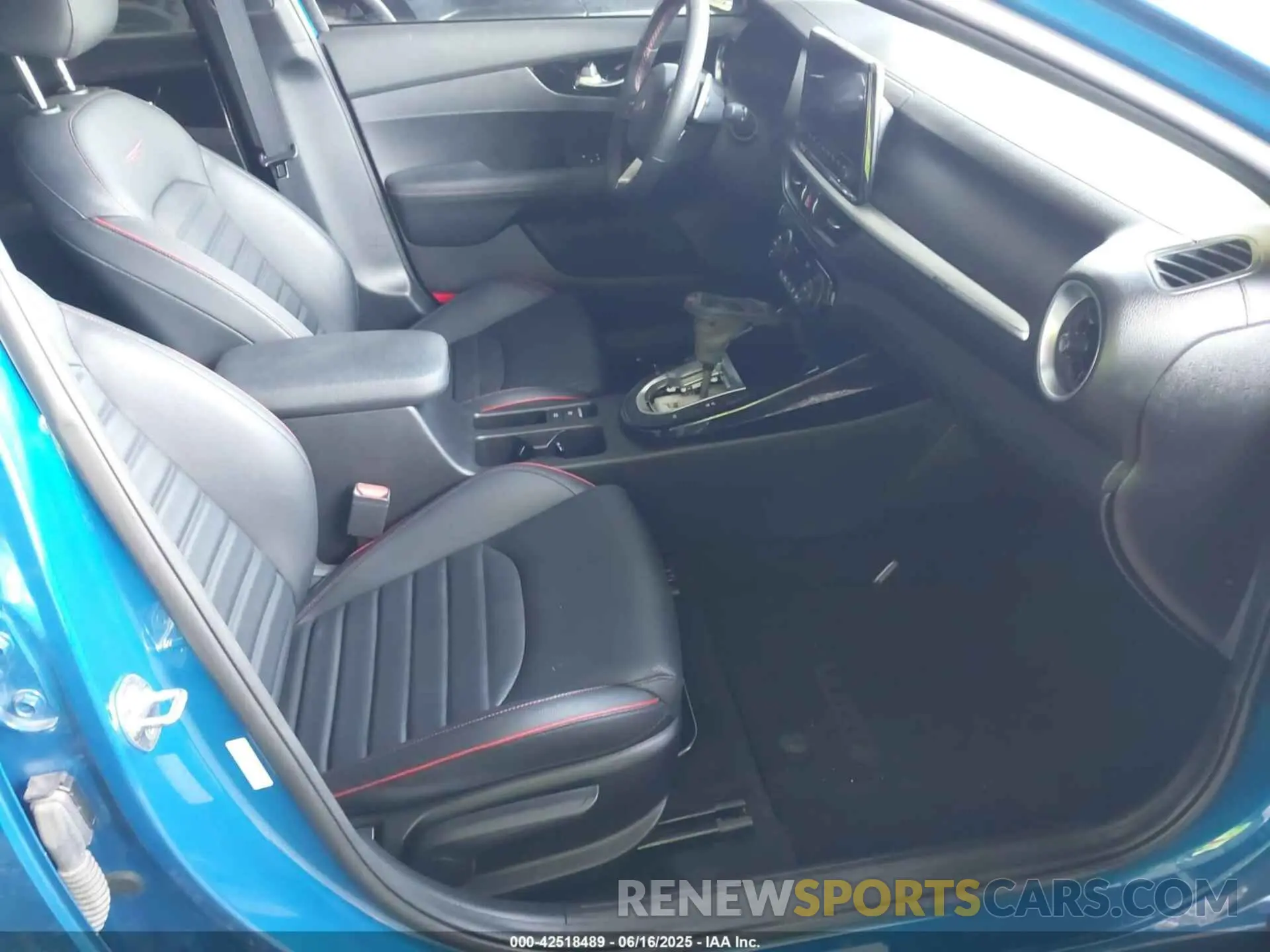 5 fotografías del automóvil dañado 3KPF44ACXPE547776 KIA FORTE 2023