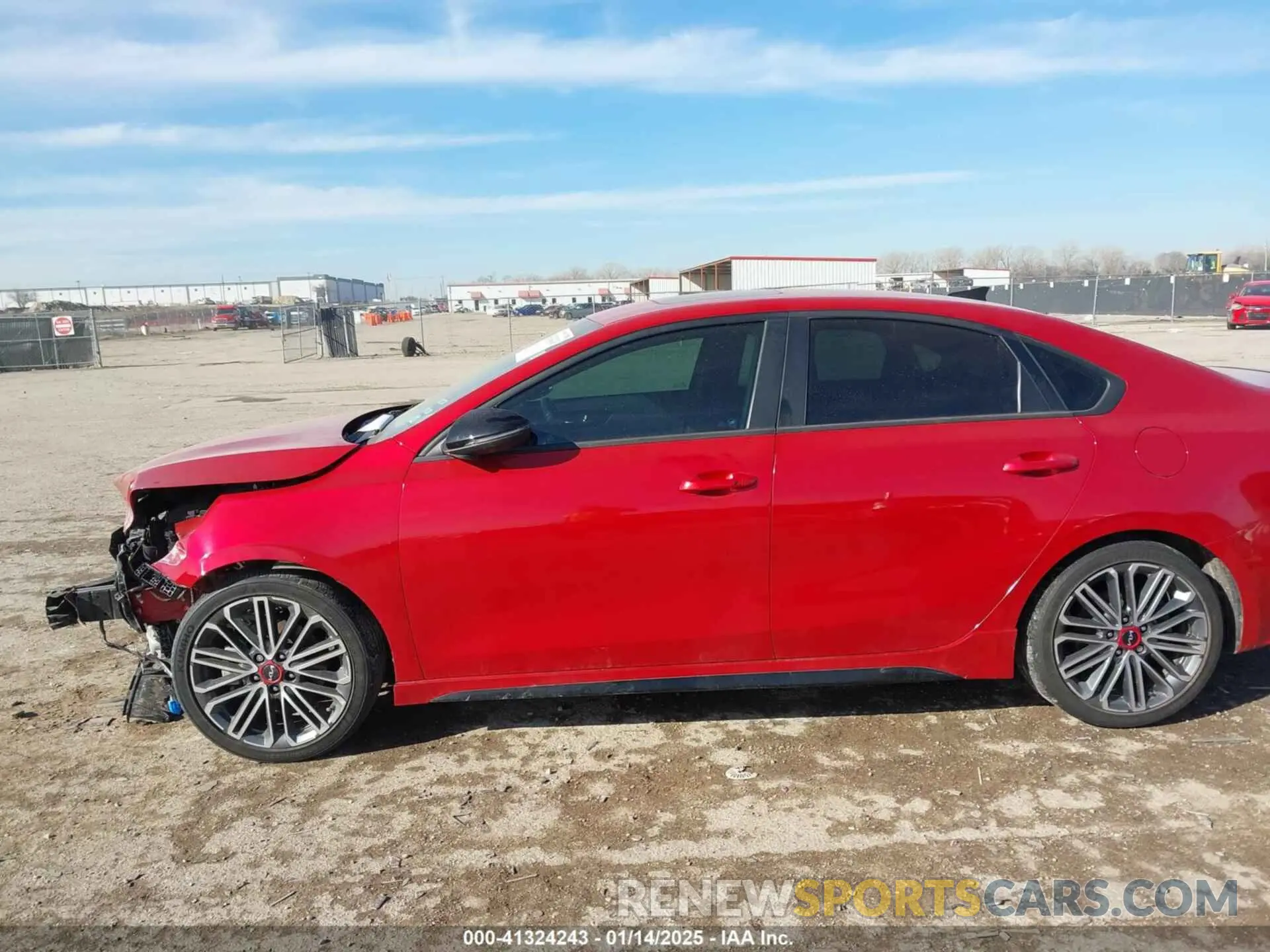 14 fotografías del automóvil dañado 3KPF44ACXPE563556 KIA FORTE 2023