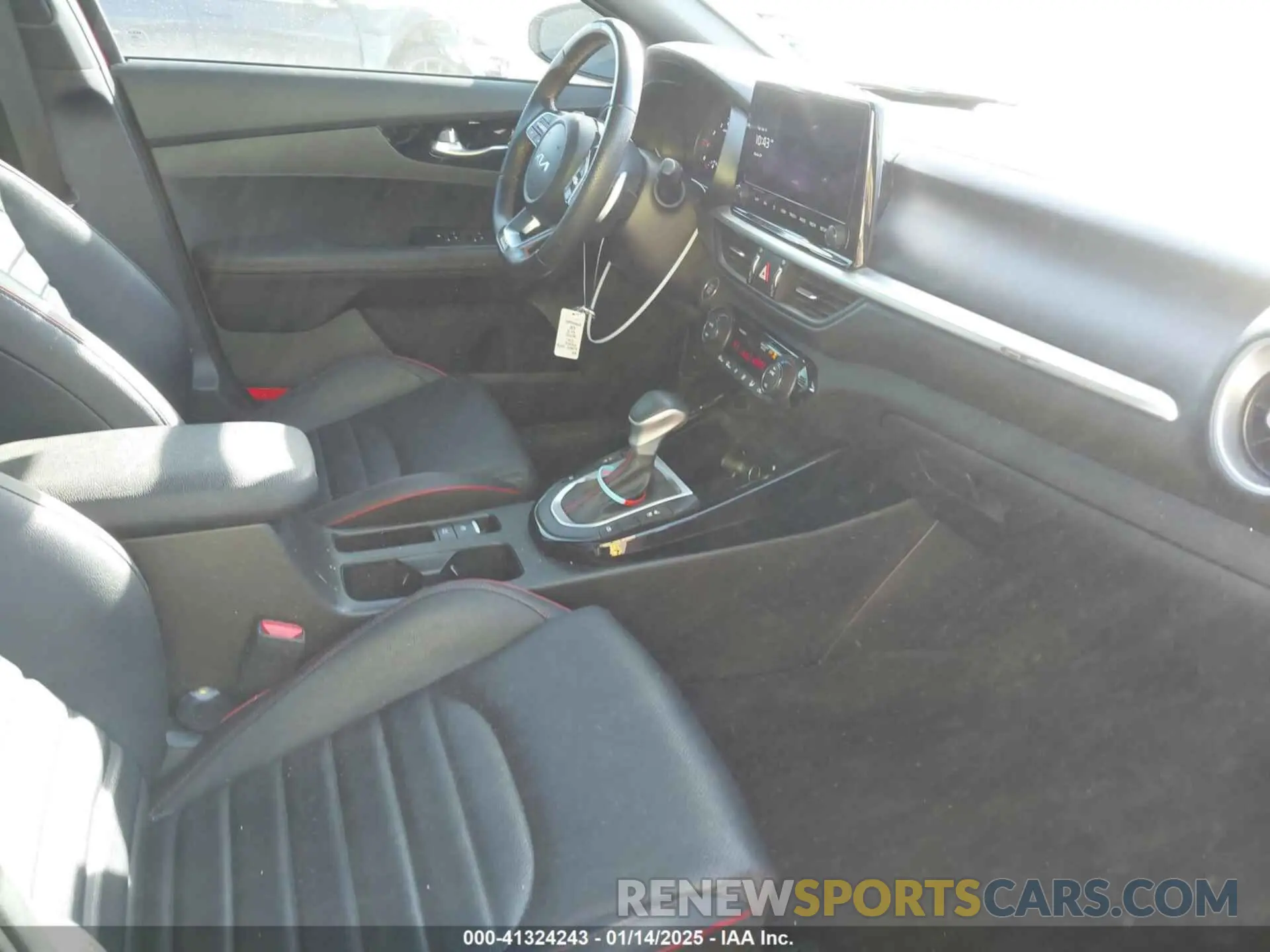 5 fotografías del automóvil dañado 3KPF44ACXPE563556 KIA FORTE 2023