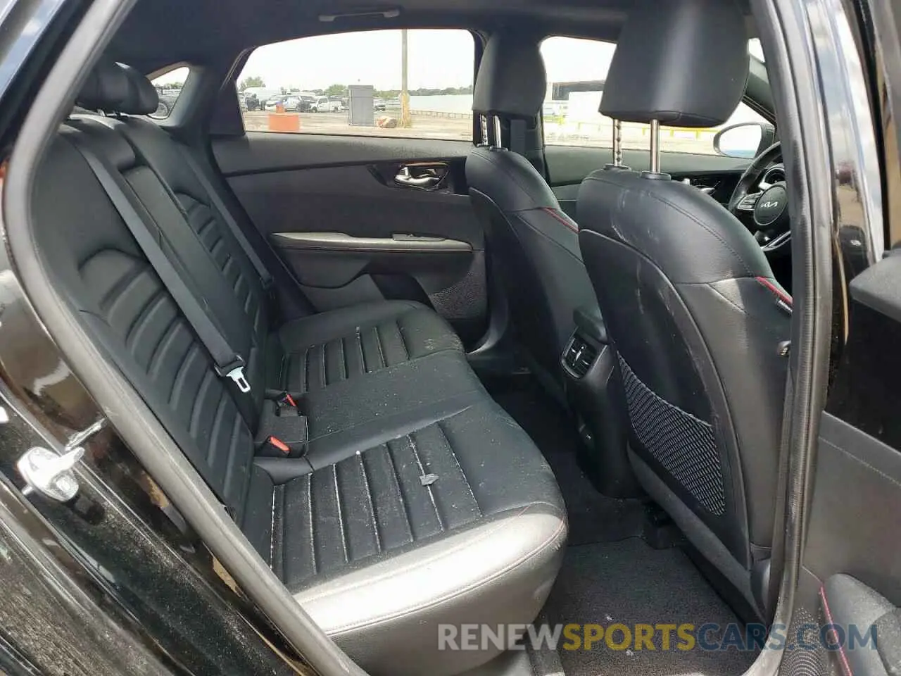 10 fotografías del automóvil dañado 3KPF44ACXPE617261 KIA FORTE 2023