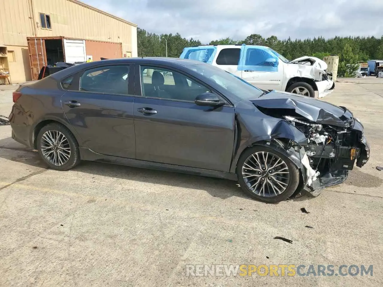4 fotografías del automóvil dañado 3KPF54AD0PE555813 KIA FORTE 2023