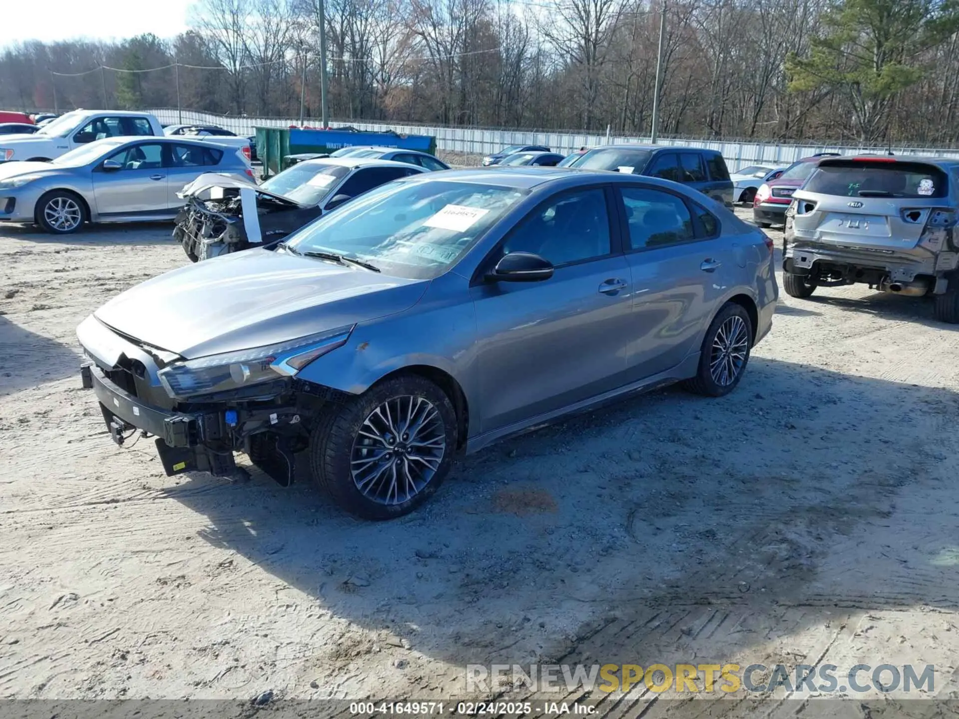 2 fotografías del automóvil dañado 3KPF54AD0PE556878 KIA FORTE 2023